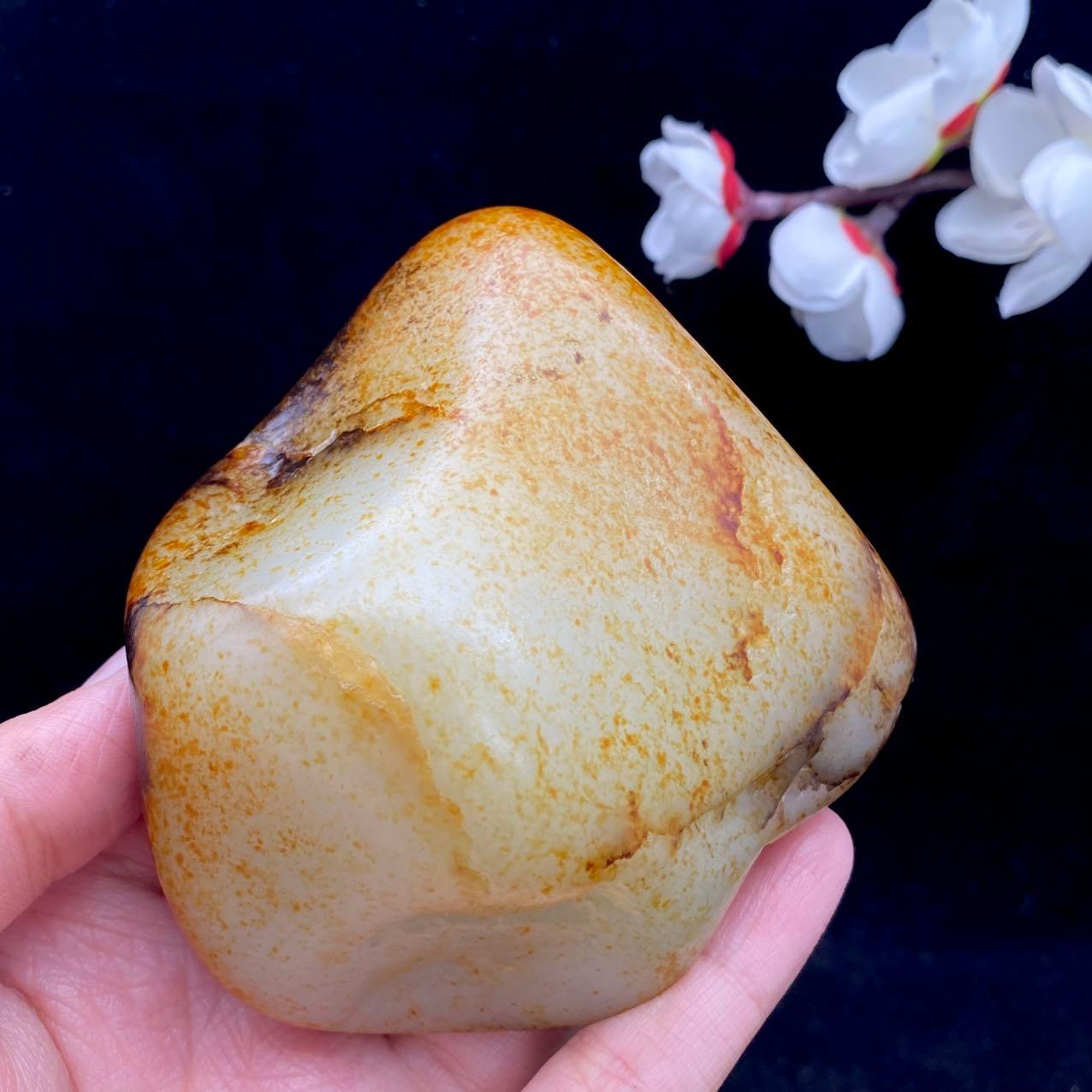 和田玉黑红皮籽料原石（356.2g）