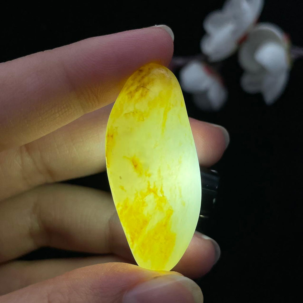 和田玉黄皮籽料（16.8g）