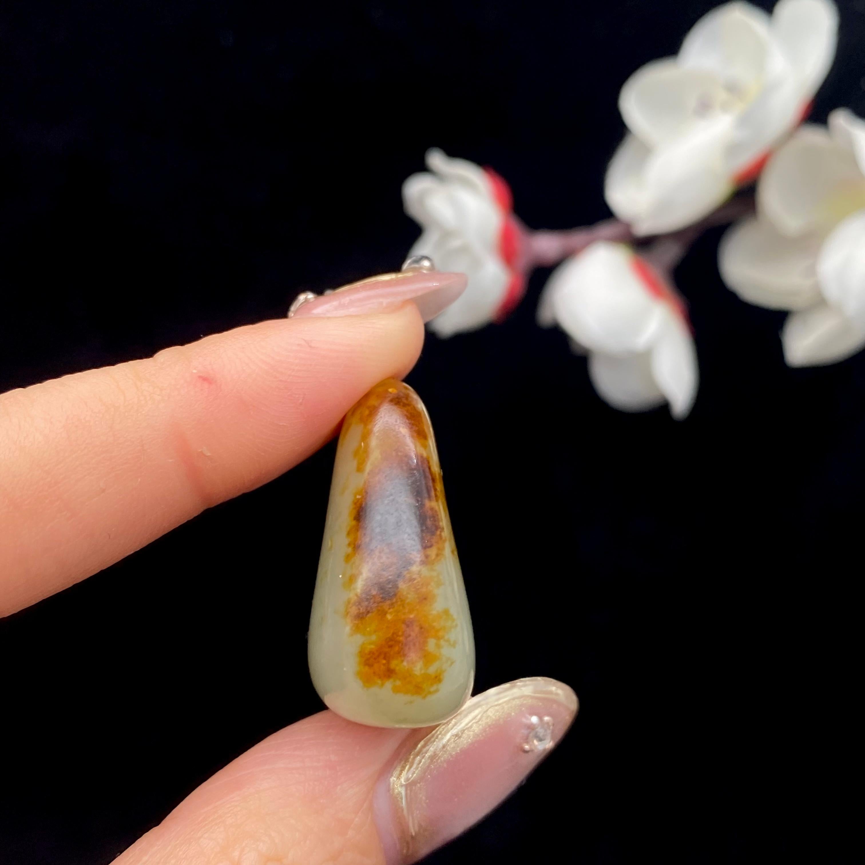 和田玉聚红皮籽料吊坠籽（13.8g）