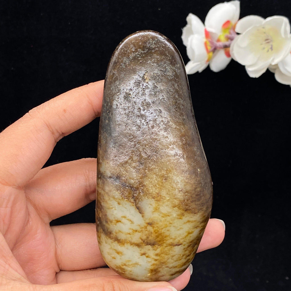 和田玉秋梨皮籽料手把件（157.3g）