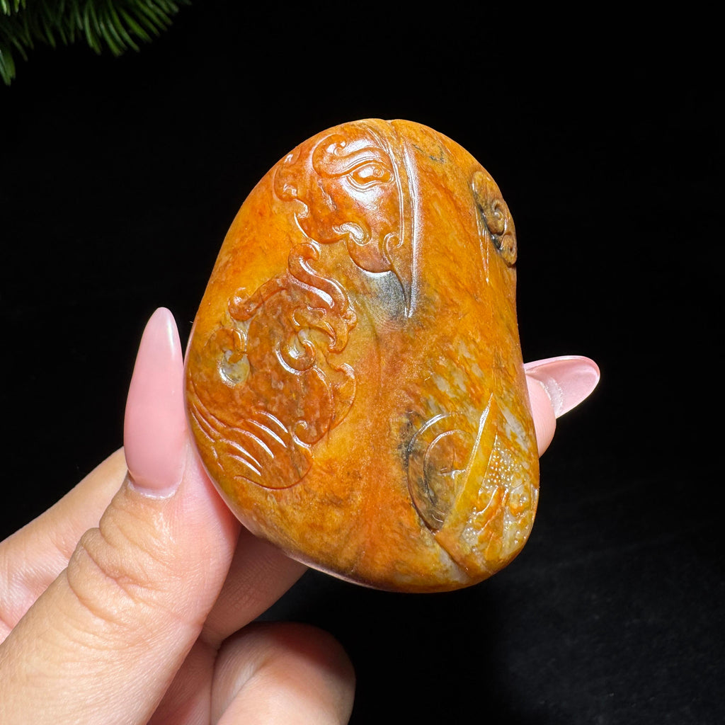 和田玉籽料红皮仿古龙凤（111.0g）