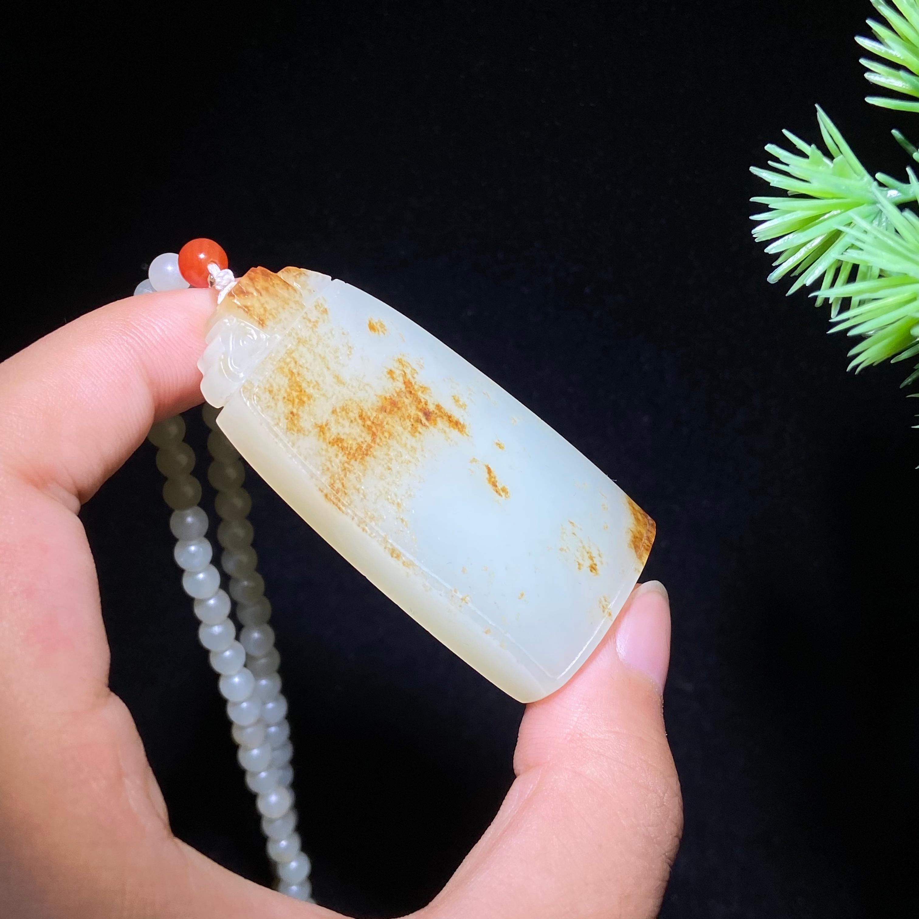 和田玉籽料无事牌（32.7g）