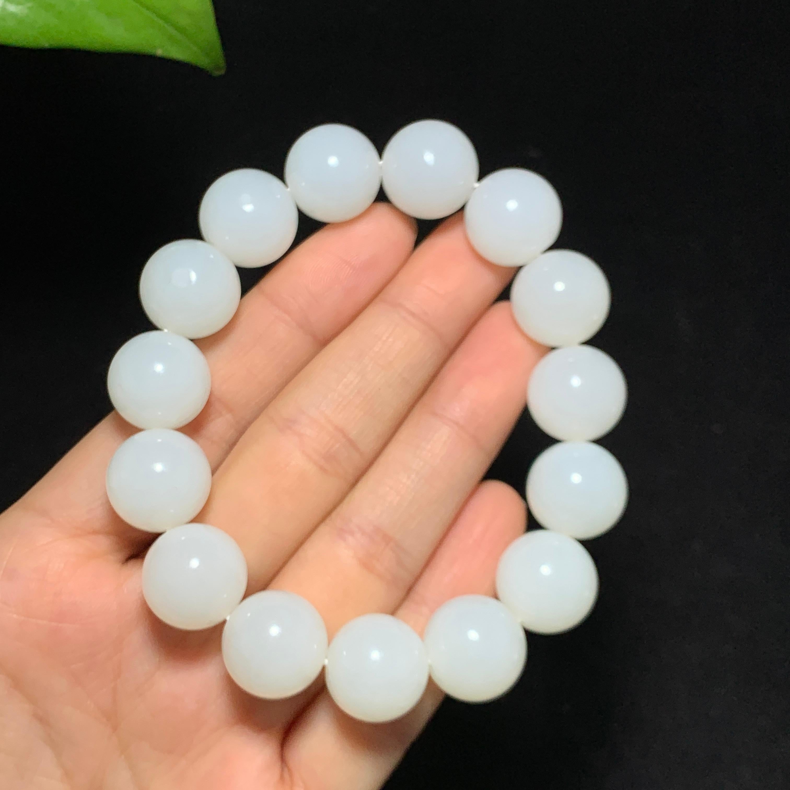 收藏级和田山料羊脂白玉圆珠手串（有量20条）（75.6g）