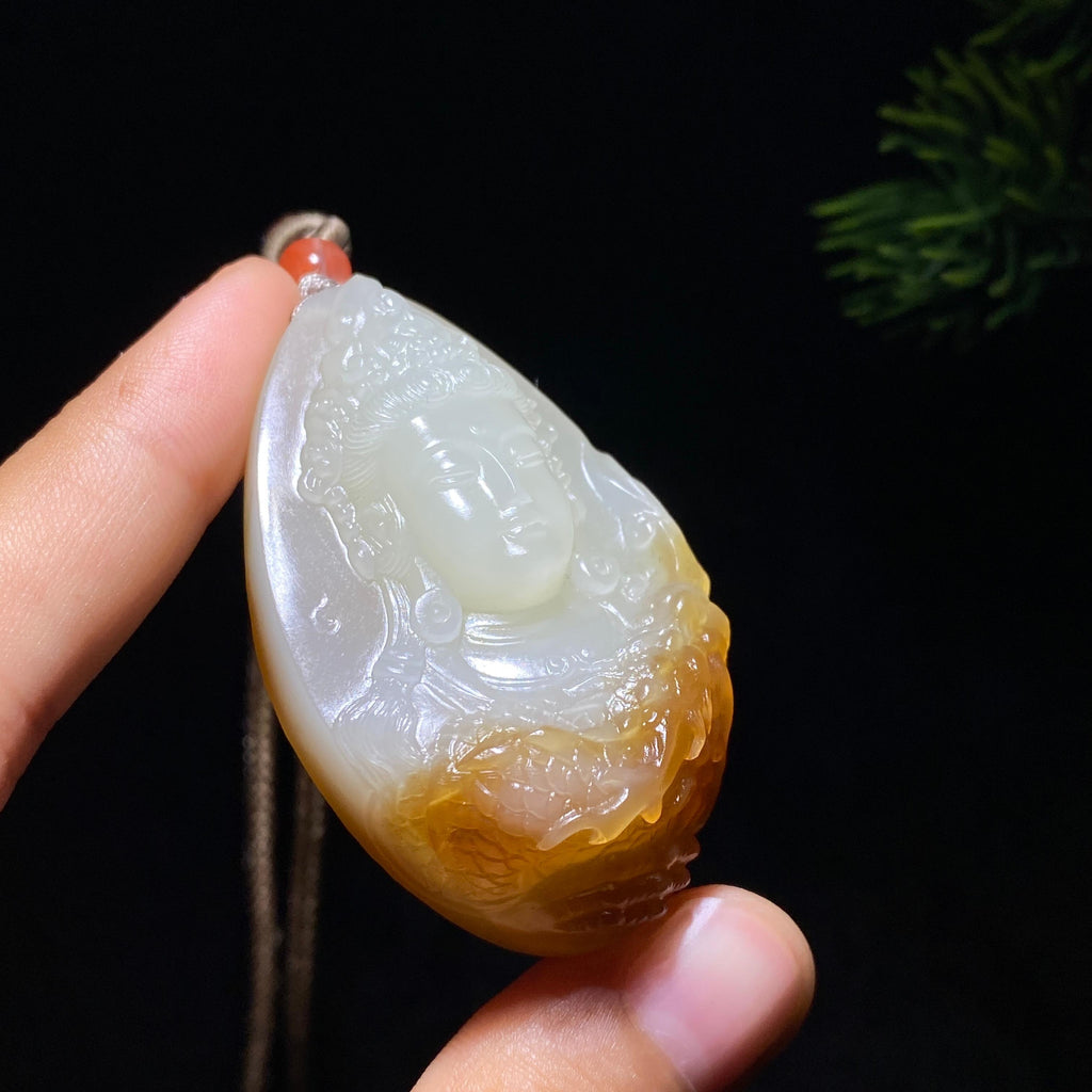 和田玉且末糖白观音（44.3g）