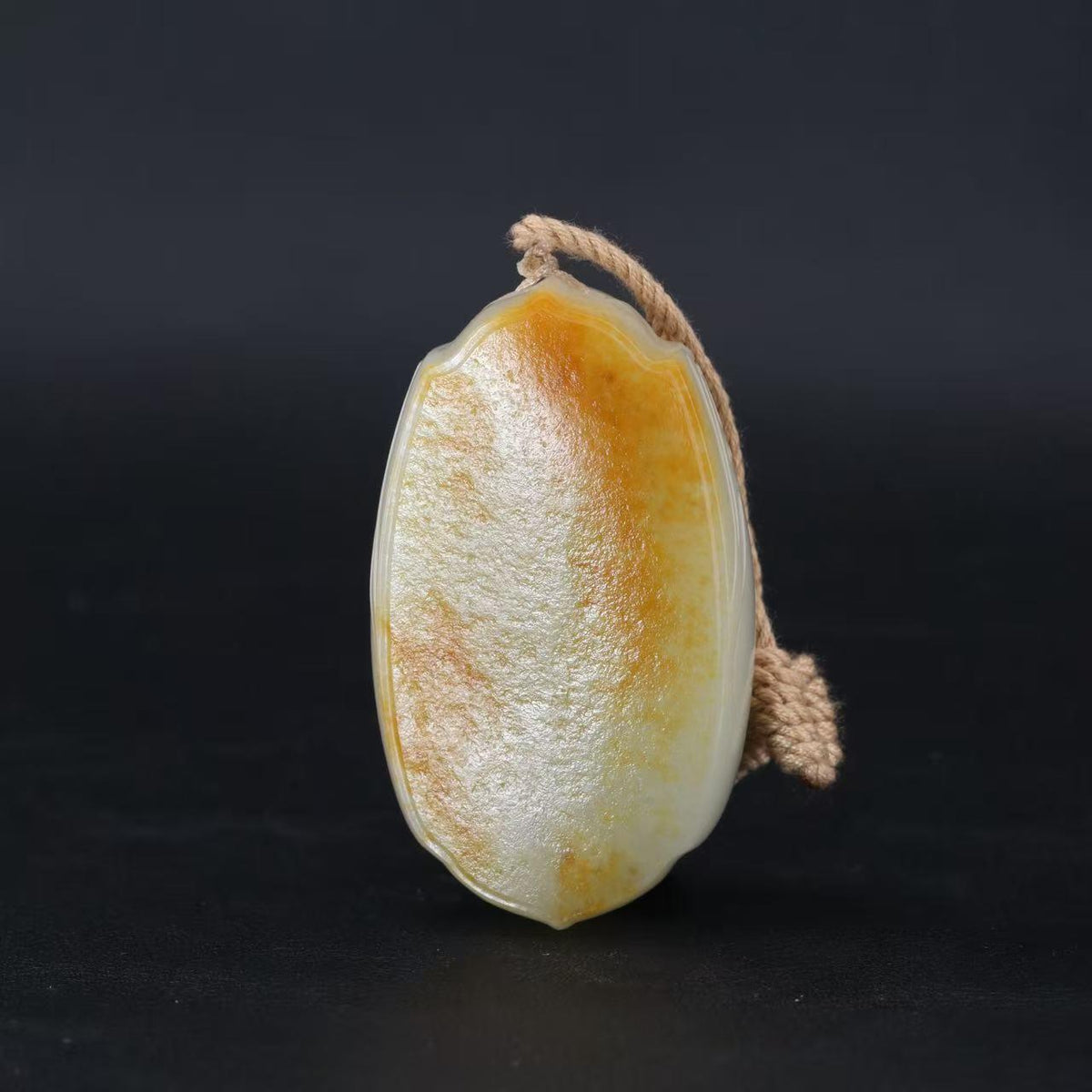 和田玉洒金皮无事挂坠（36.6g）