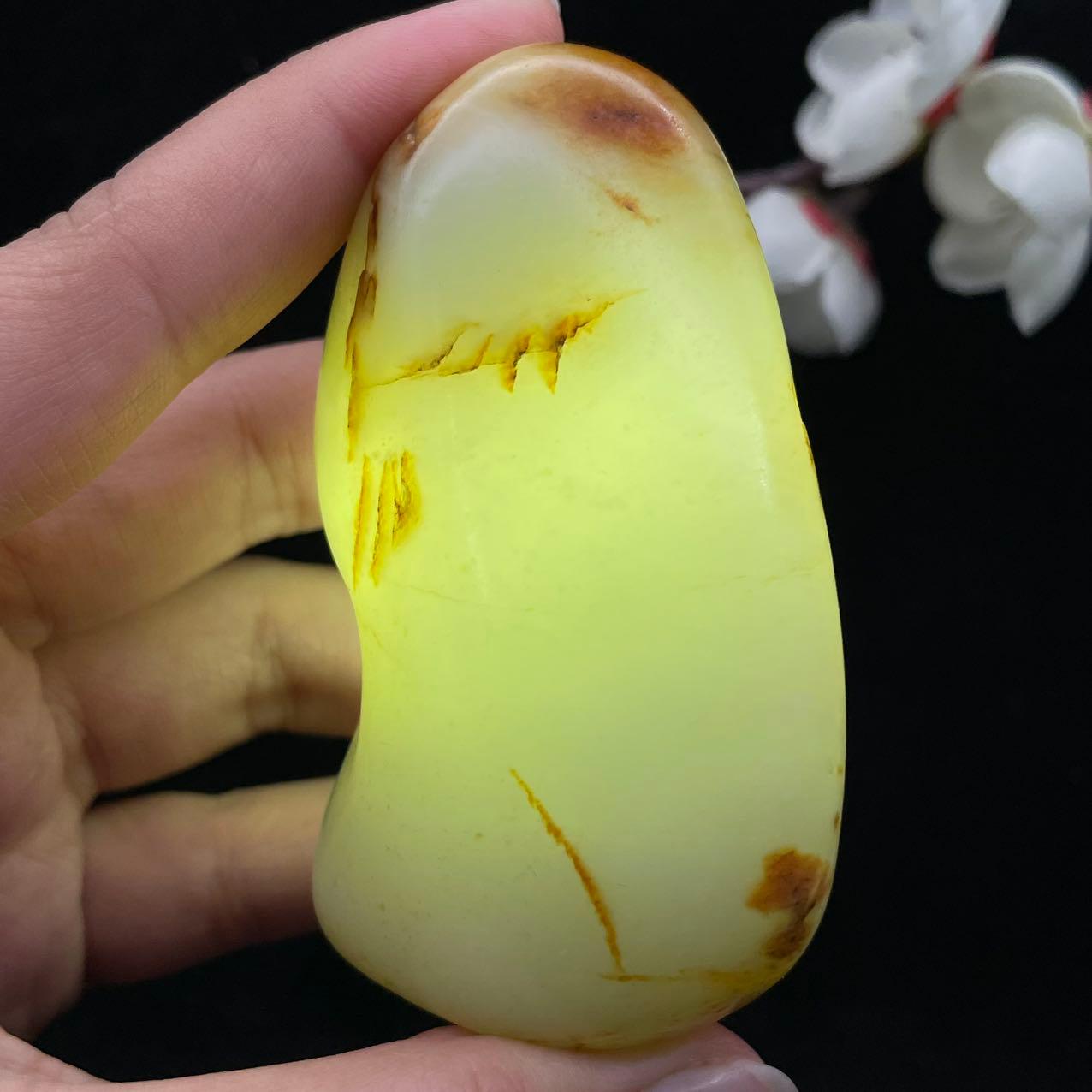 和田玉黄皮籽料手把件（159g）