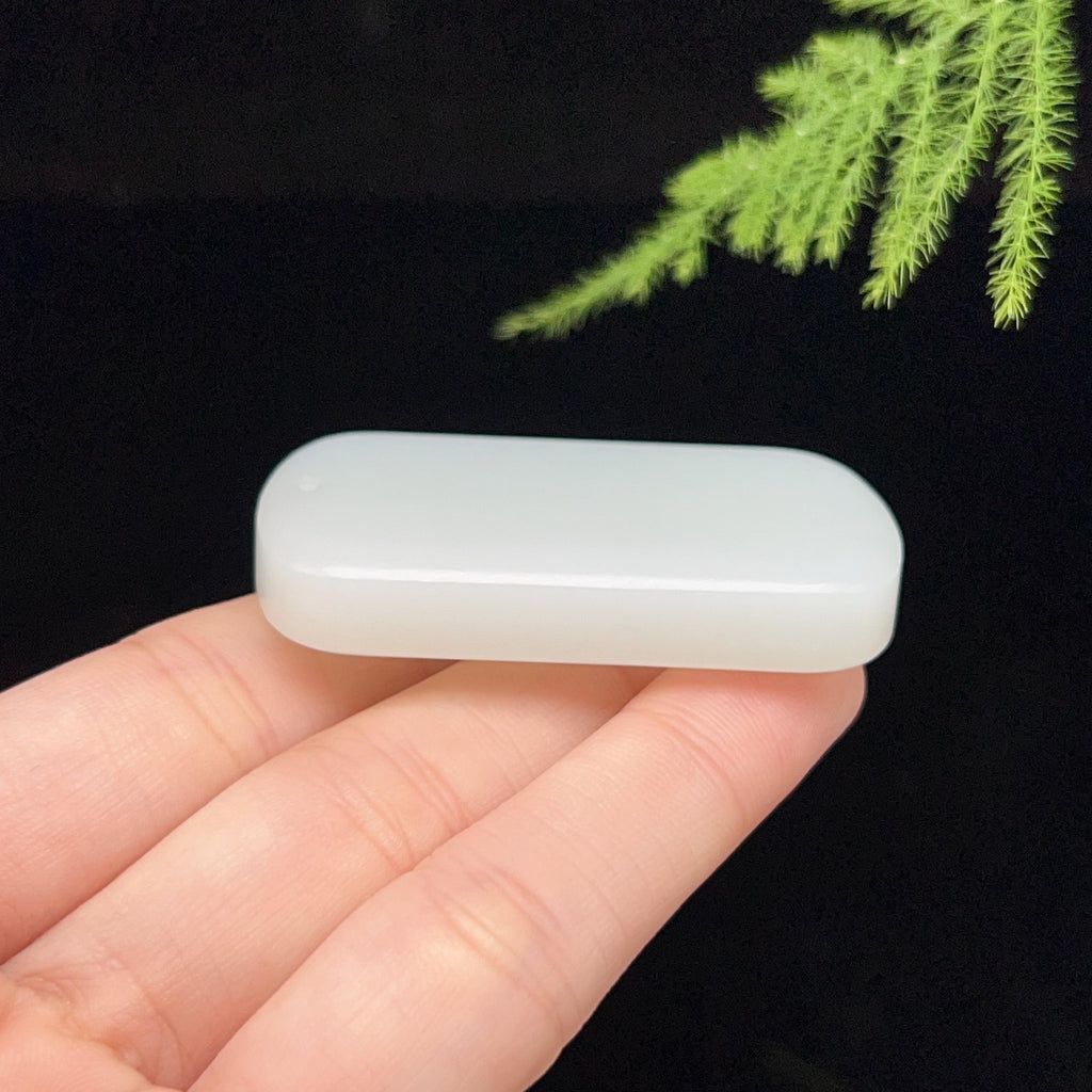 和田玉羊脂白玉无事牌（40.8g）