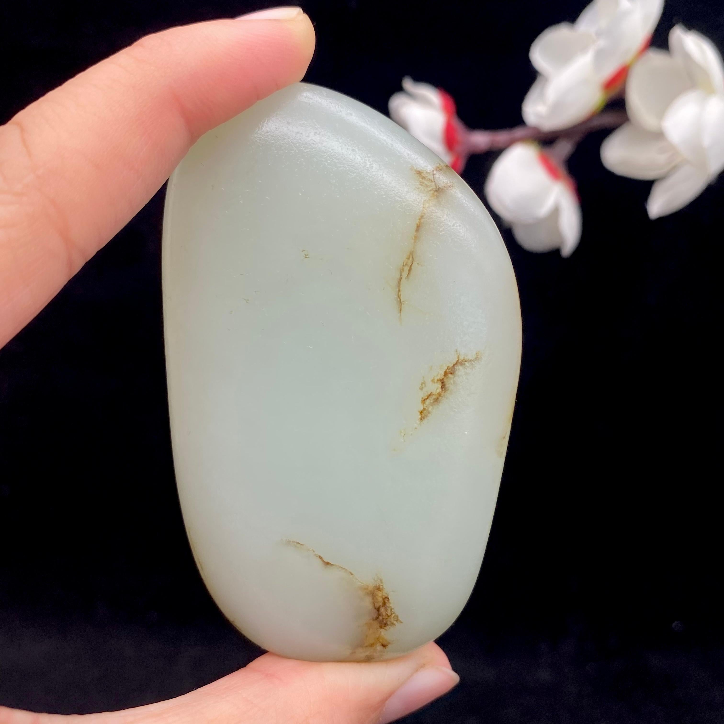 和田玉青白玉籽料原石（102.2g）