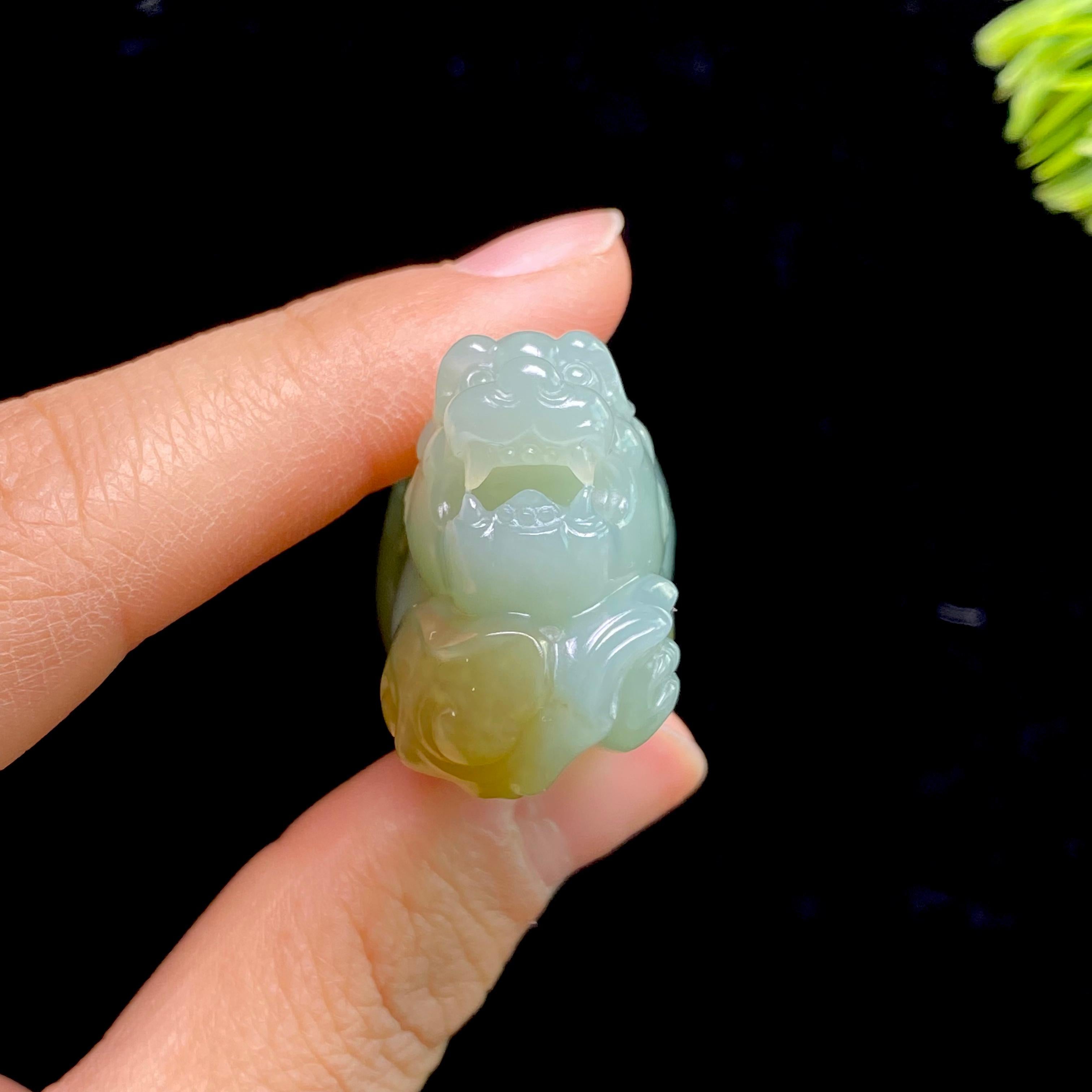 和田玉籽料且末蓝貔貅（60.1g）