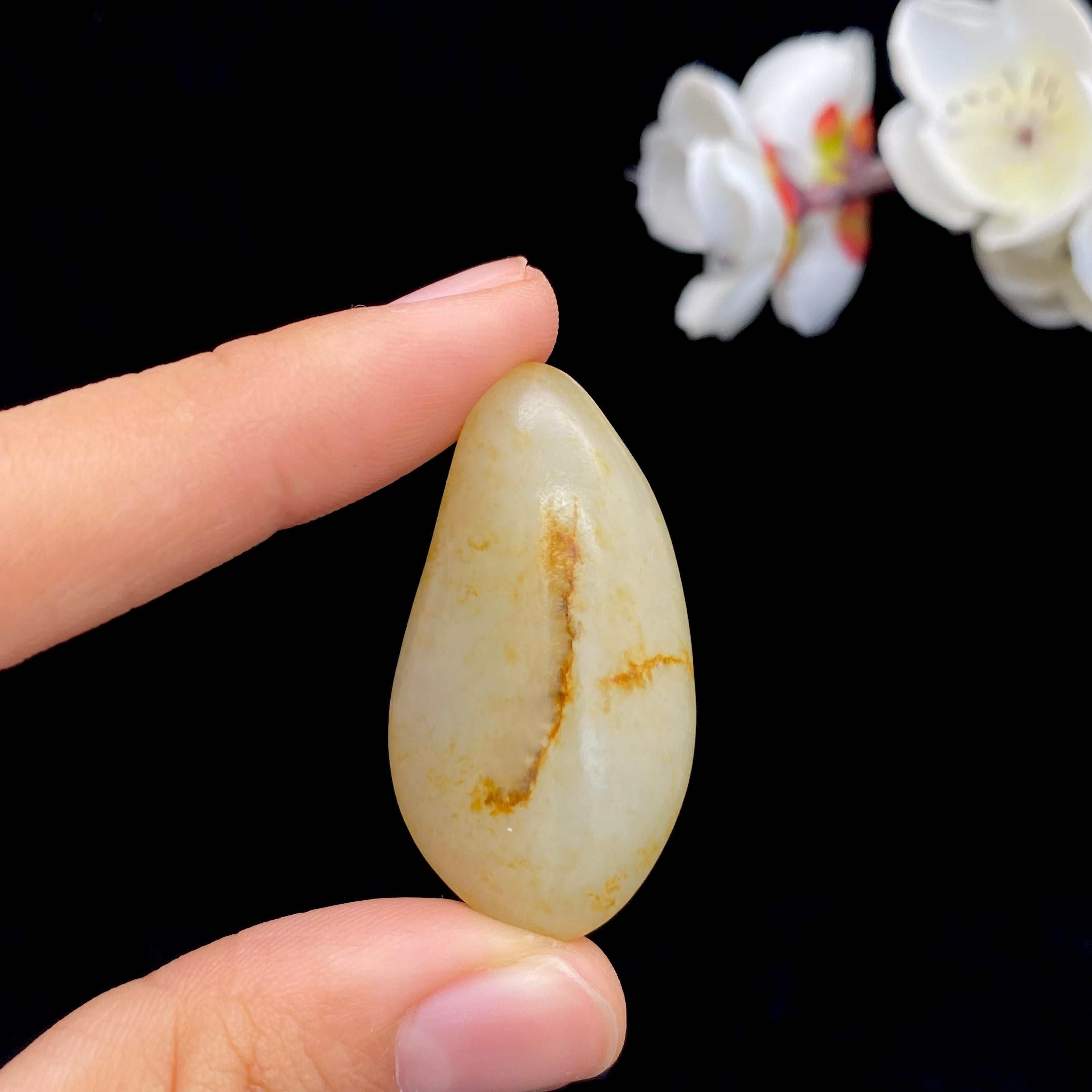 和田玉洒金皮籽料原石（19g）