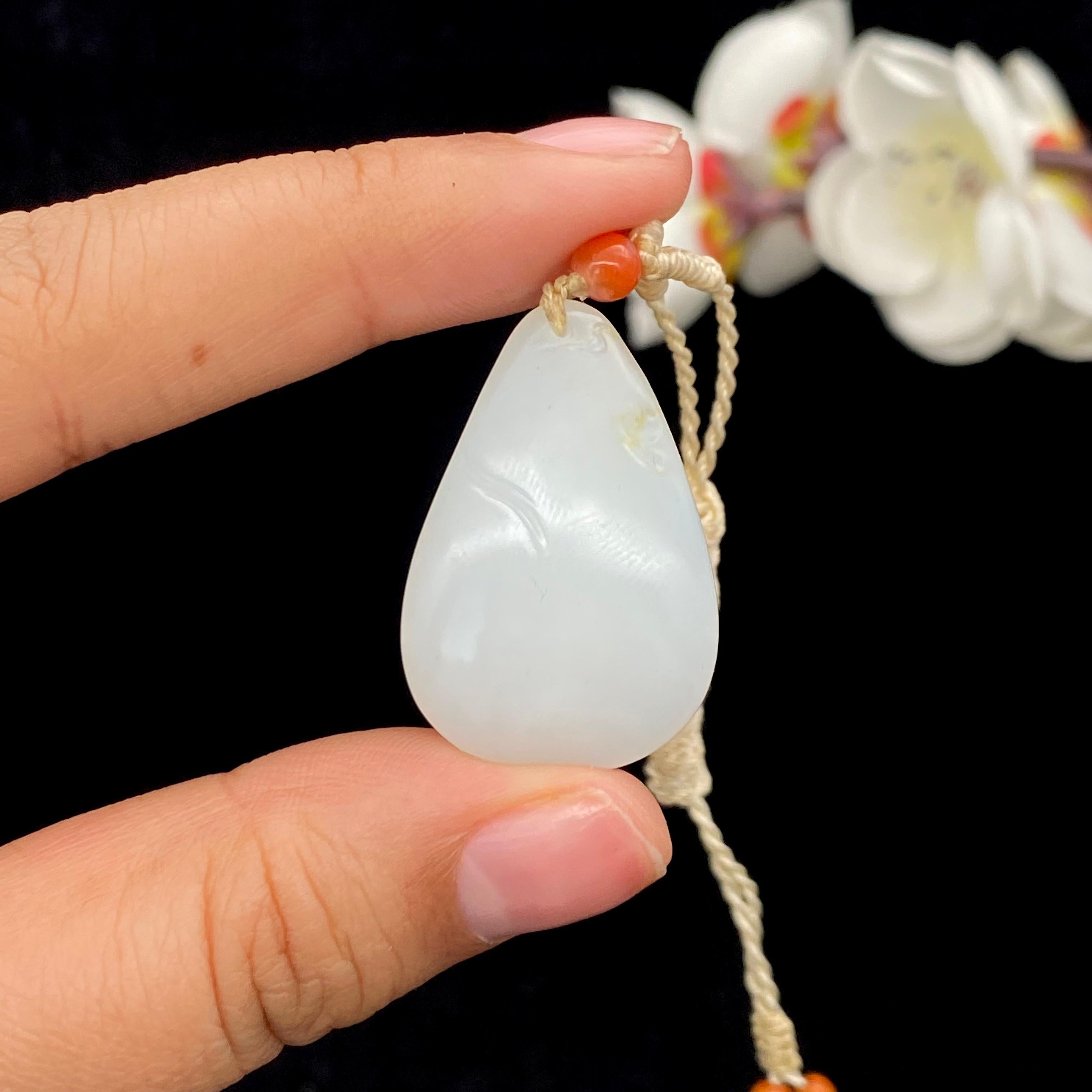 和田玉白玉籽料【佛公】（7.8g）