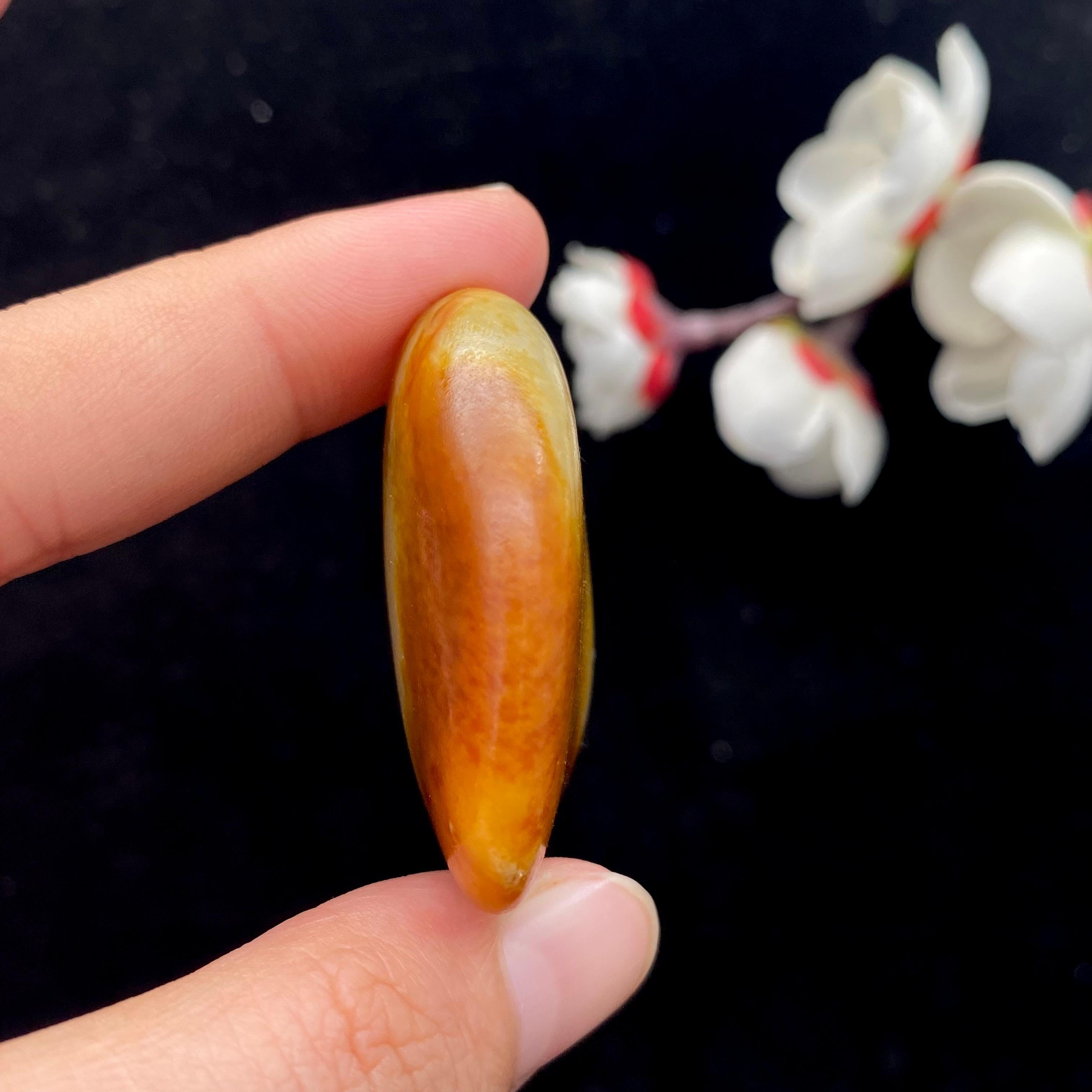 和田玉聚黄皮籽料（35.3g）