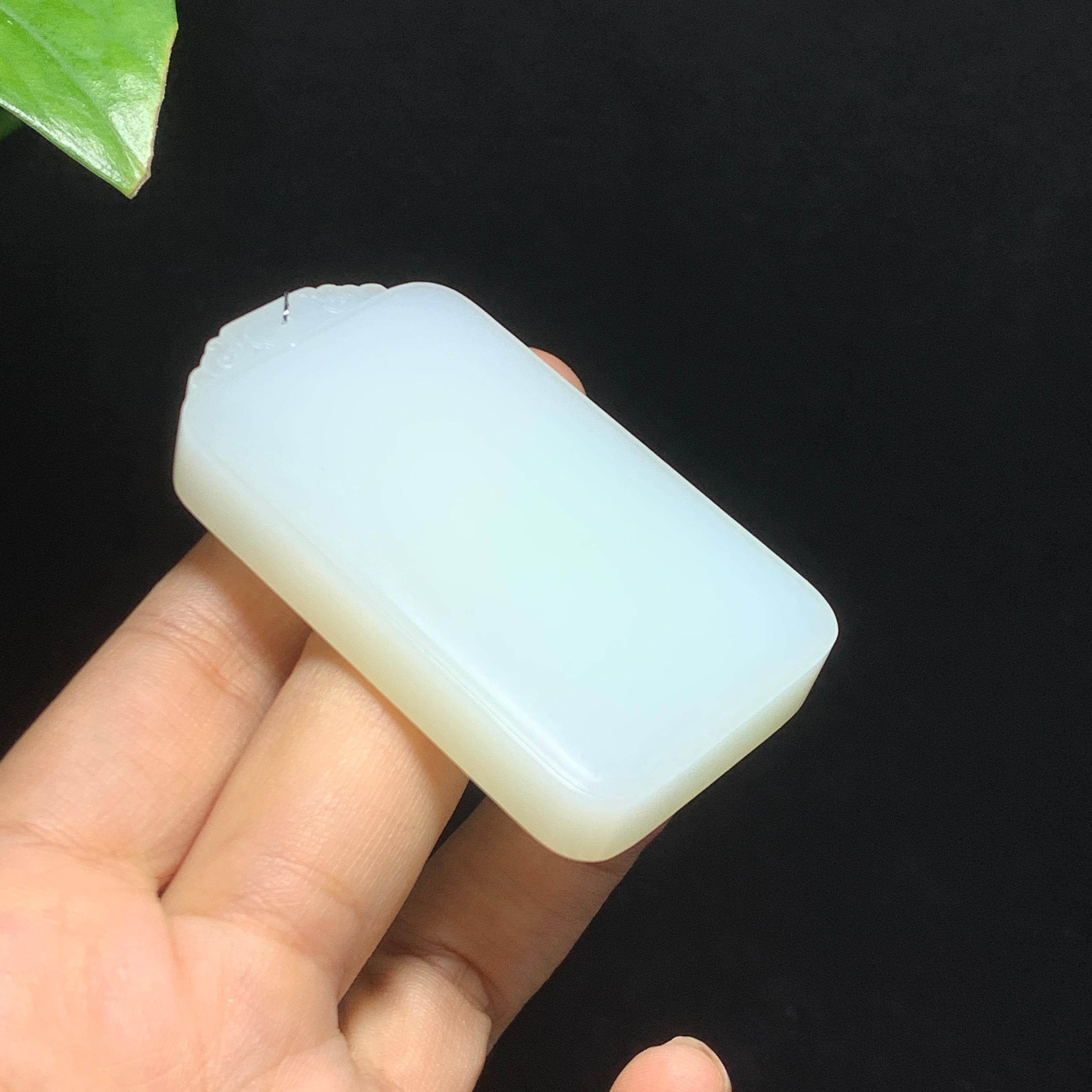和田山料羊脂白玉无事牌挂件（68.7g）