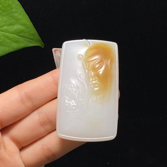 和田玉且末糖白关公牌挂件（50.7g）