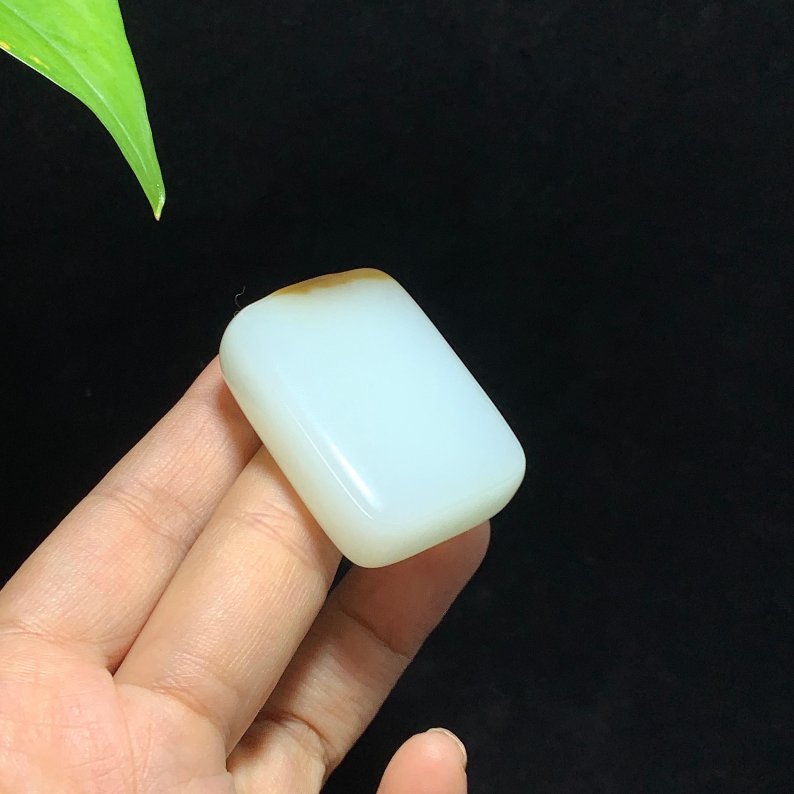 和田山料糖白玉无事牌挂件（48.5g）