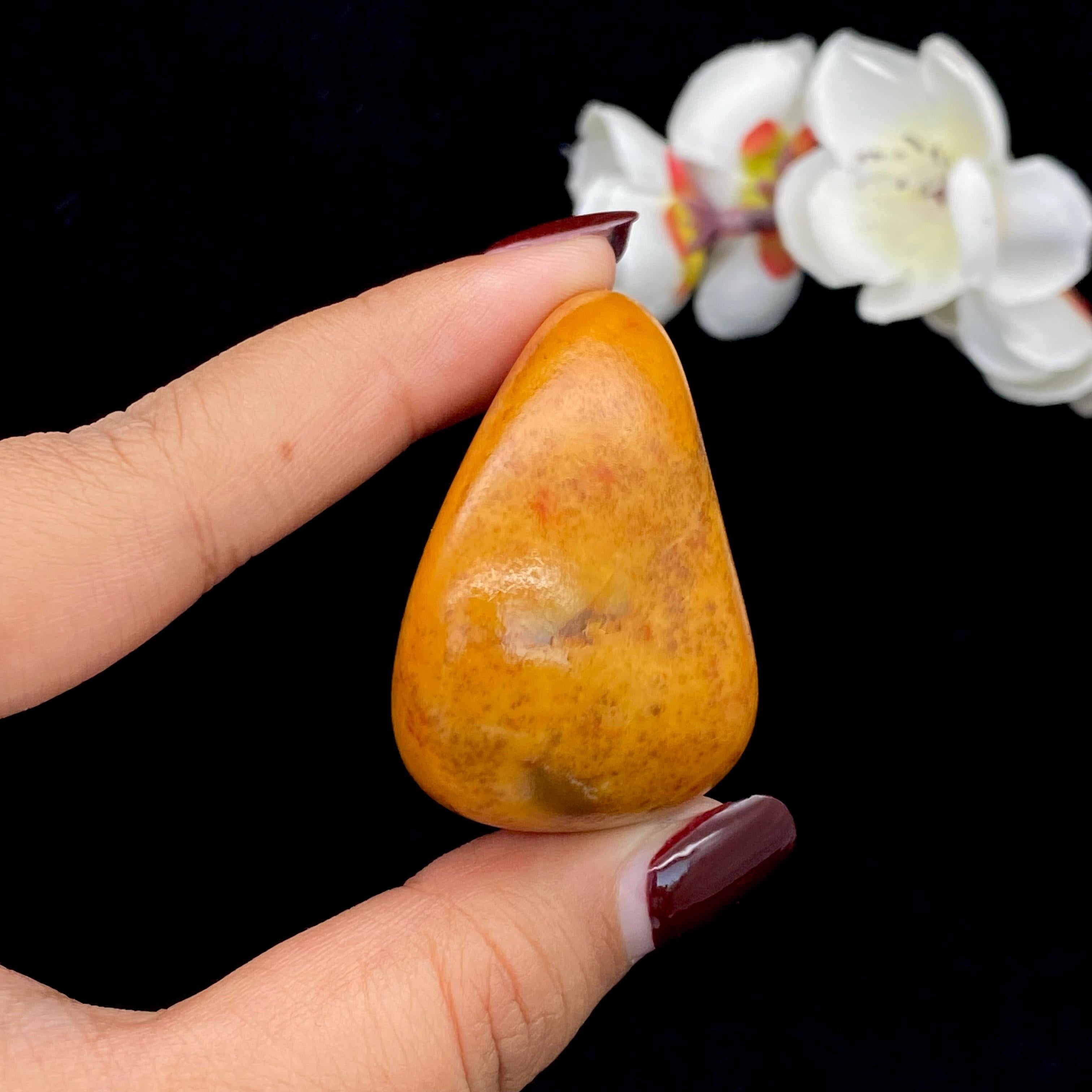 和田玉黄沁皮籽料原石（69.6g） – 厚德载玉