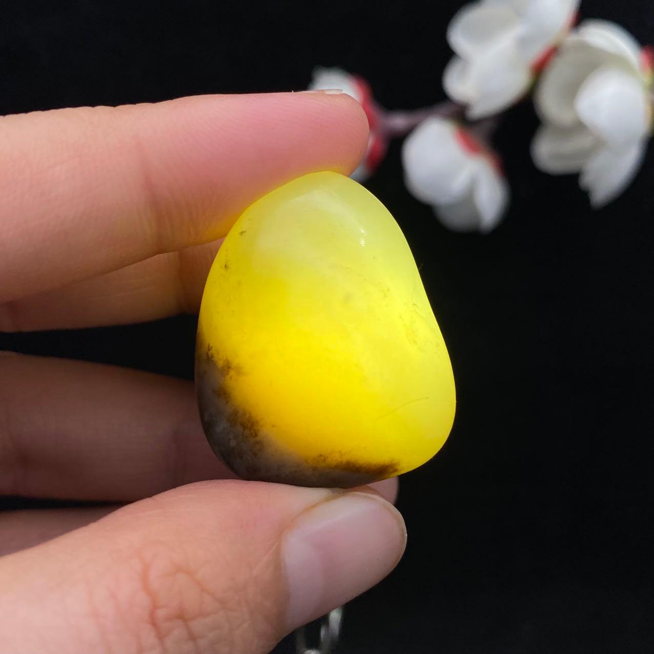 和田玉秋梨皮籽料吊坠籽（14.7g）