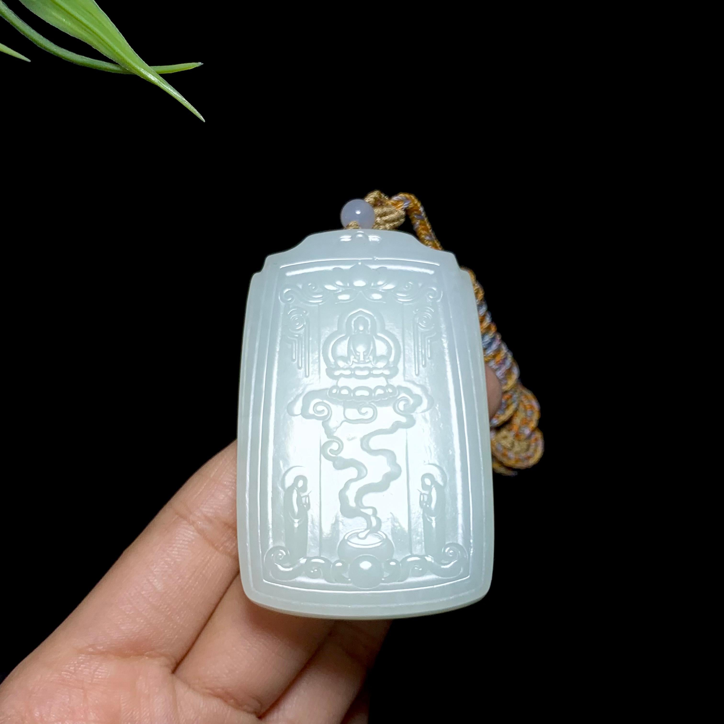 和田山料冰底白玉正装观音（58.2g）