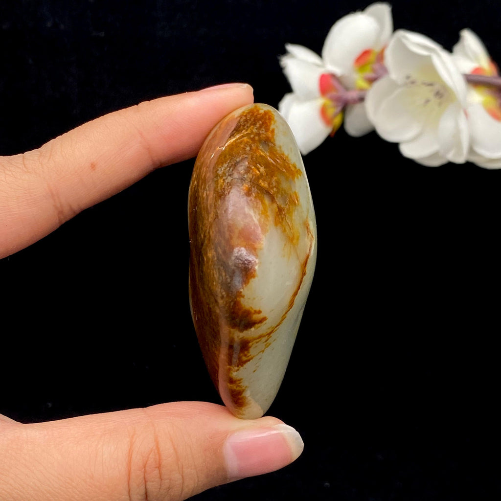 和田玉聚红皮籽料（97g）