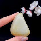 和田玉洒金皮籽料（82.9g）