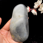 【超值推荐】和田玉青花籽料原石（208.5g）