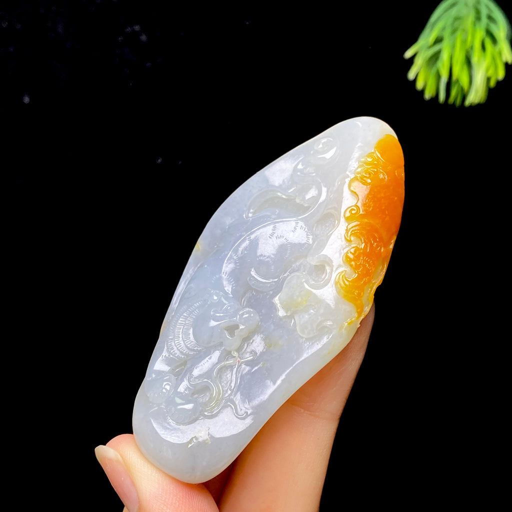 和田玉籽料虎啸山河挂件