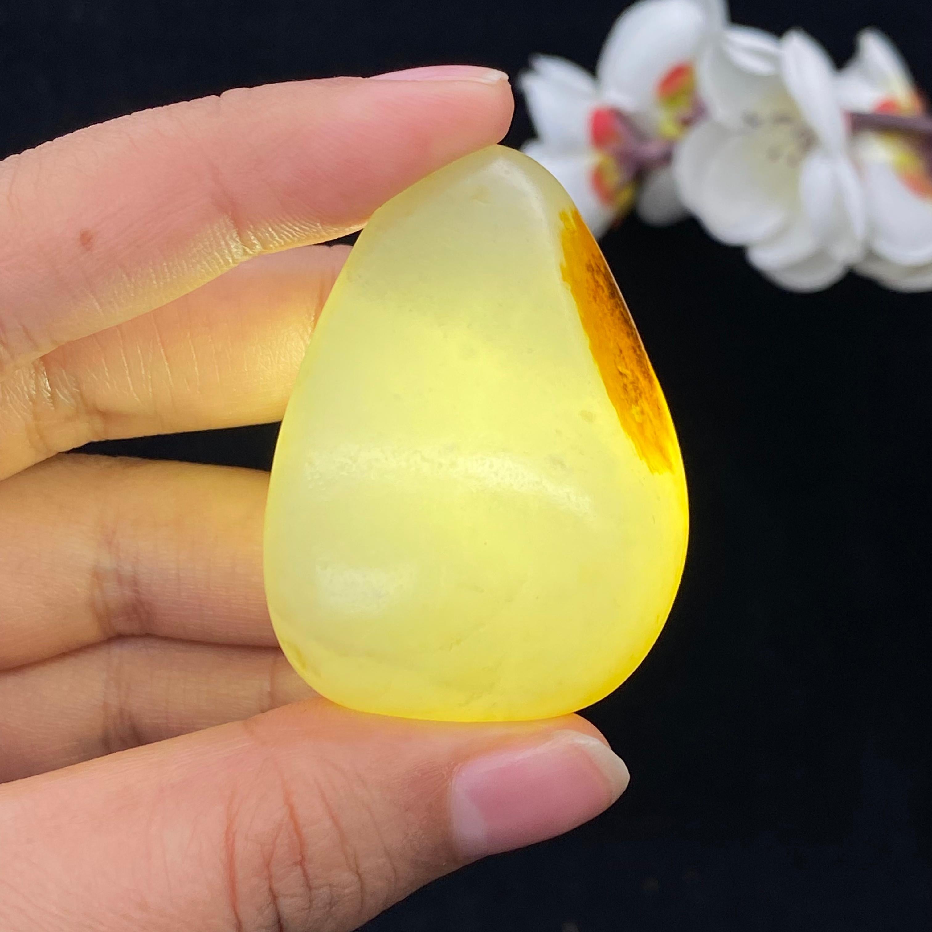 和田玉聚黄皮青花底籽料男士挂件（50g）