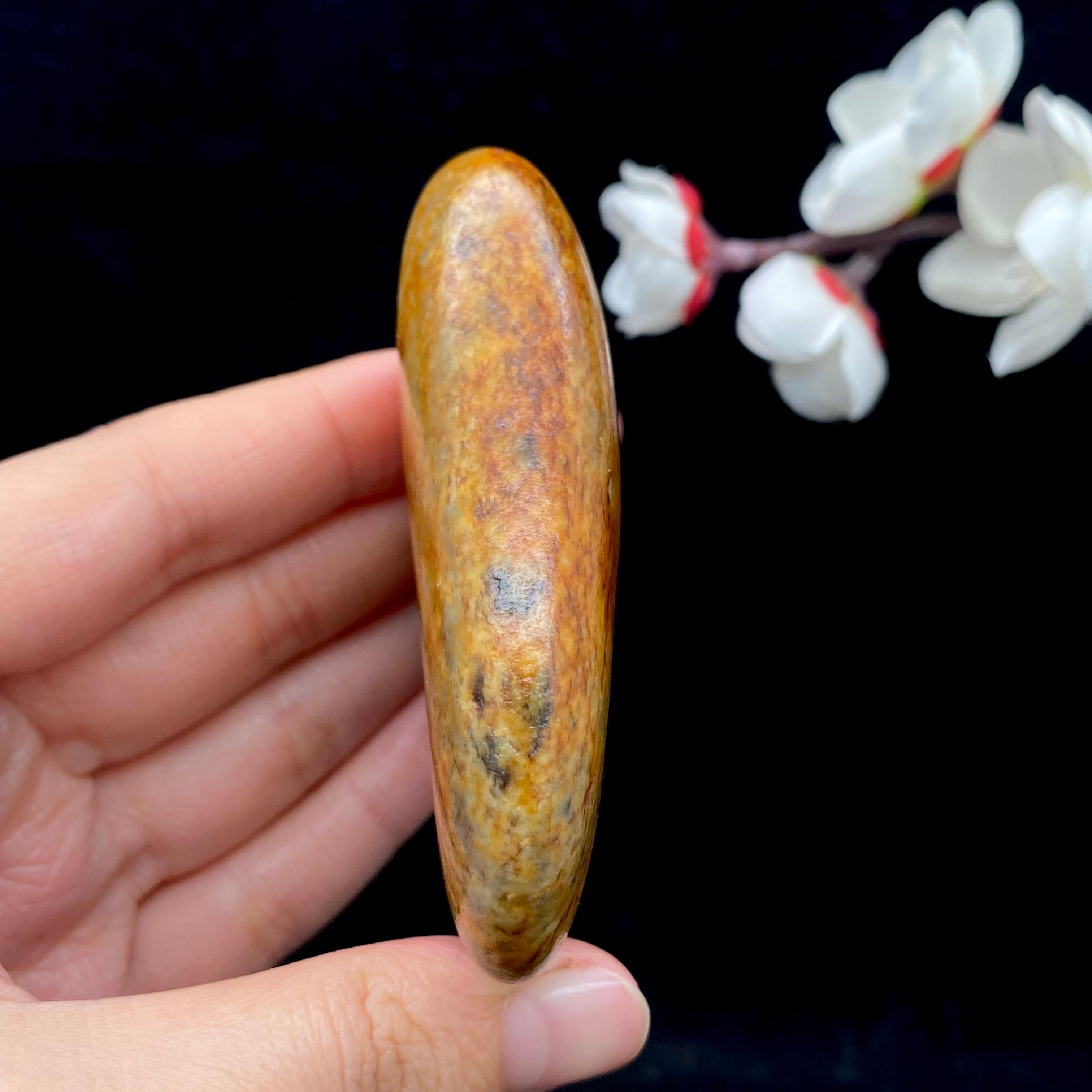 和田玉黄沁皮籽料原石（118.1g）