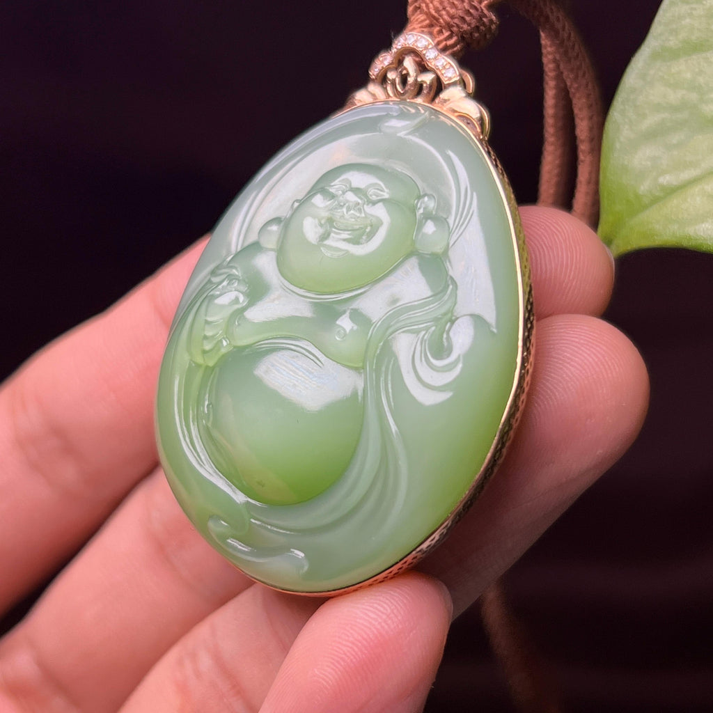 和田玉碧玉冰粉绿18k金镶佛公挂件（41.8g）