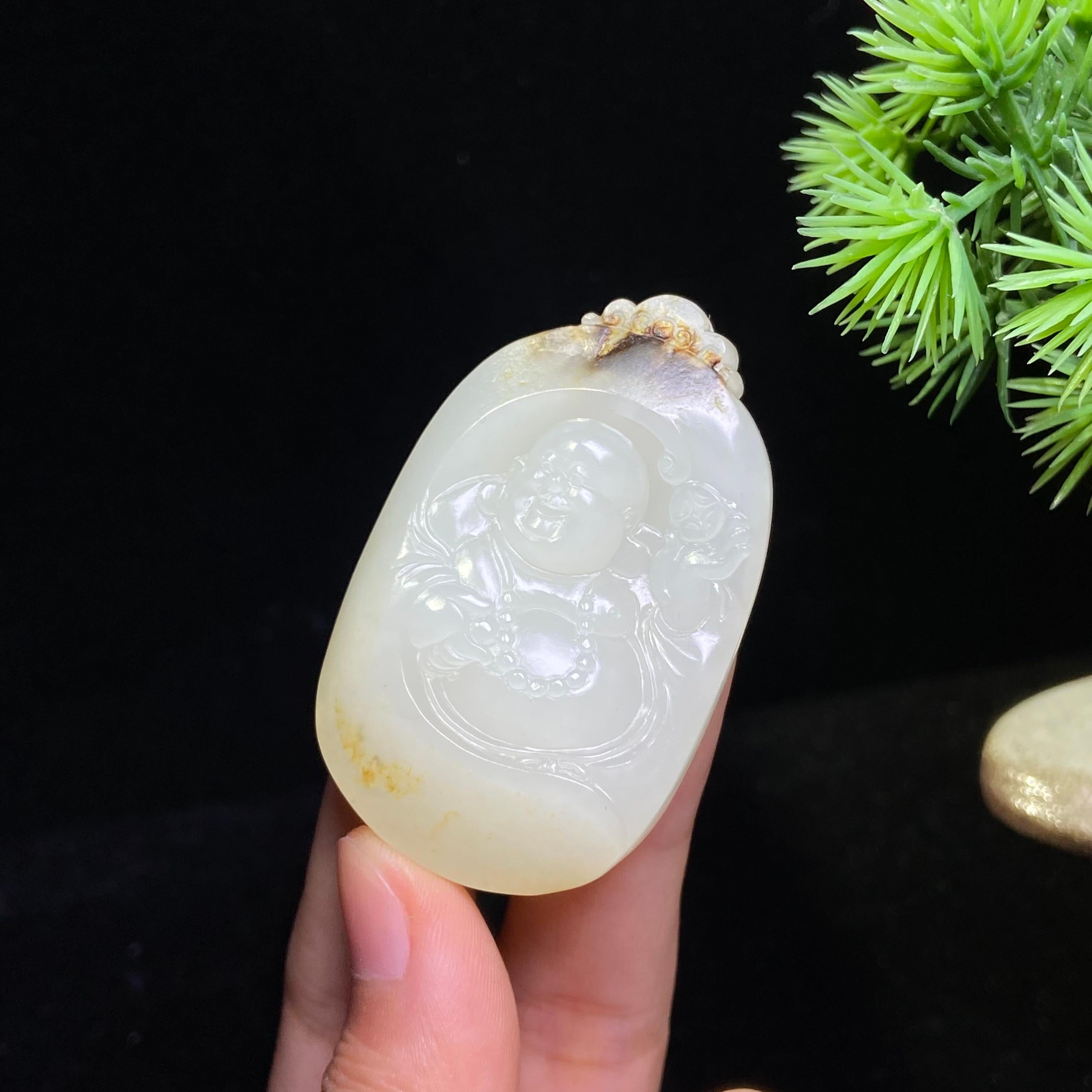 和田玉籽料佛公（33.8g）