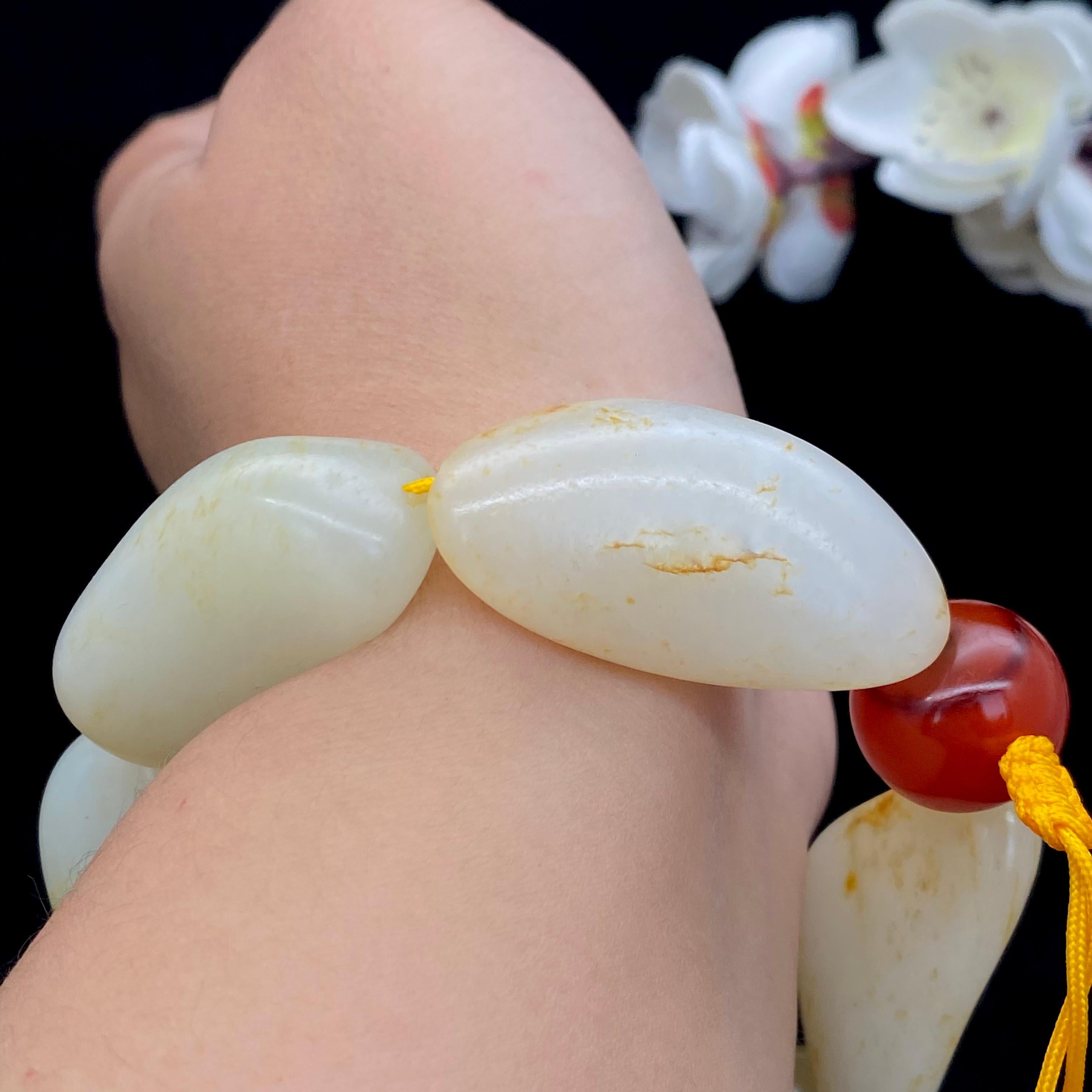 和田玉洒金皮【精品手串】（126.6g）