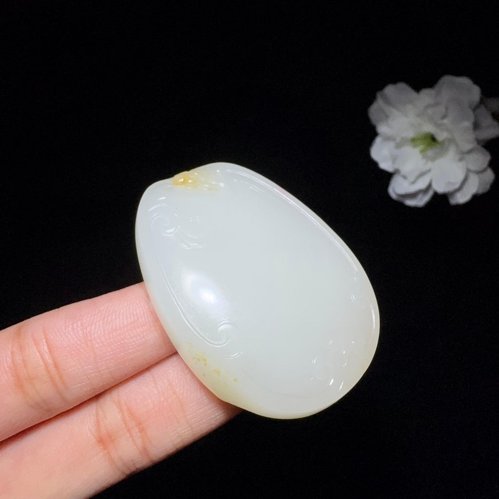 和田玉籽料观音挂件（35.2g）