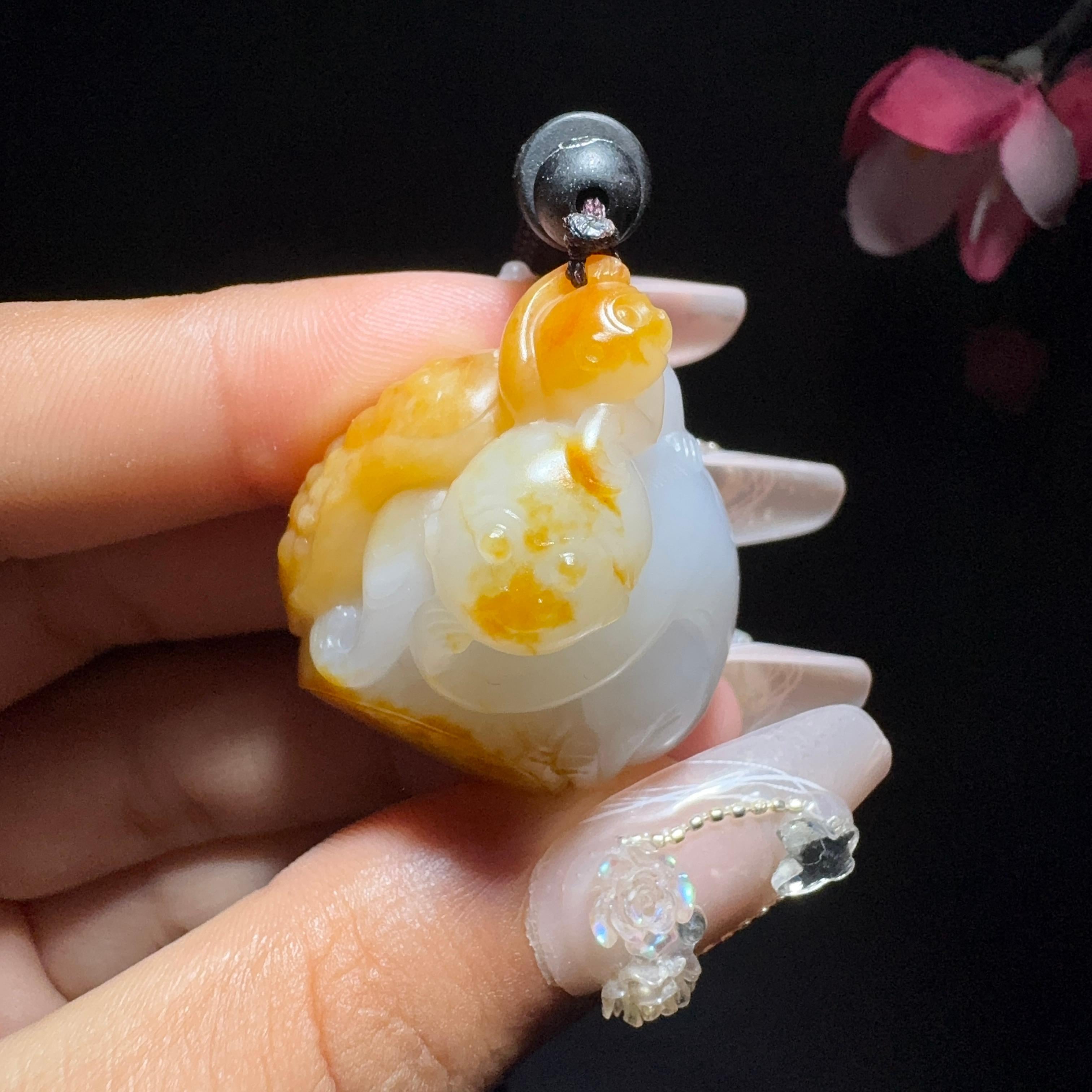 和田玉籽料挂件辈辈封侯（29.6g）