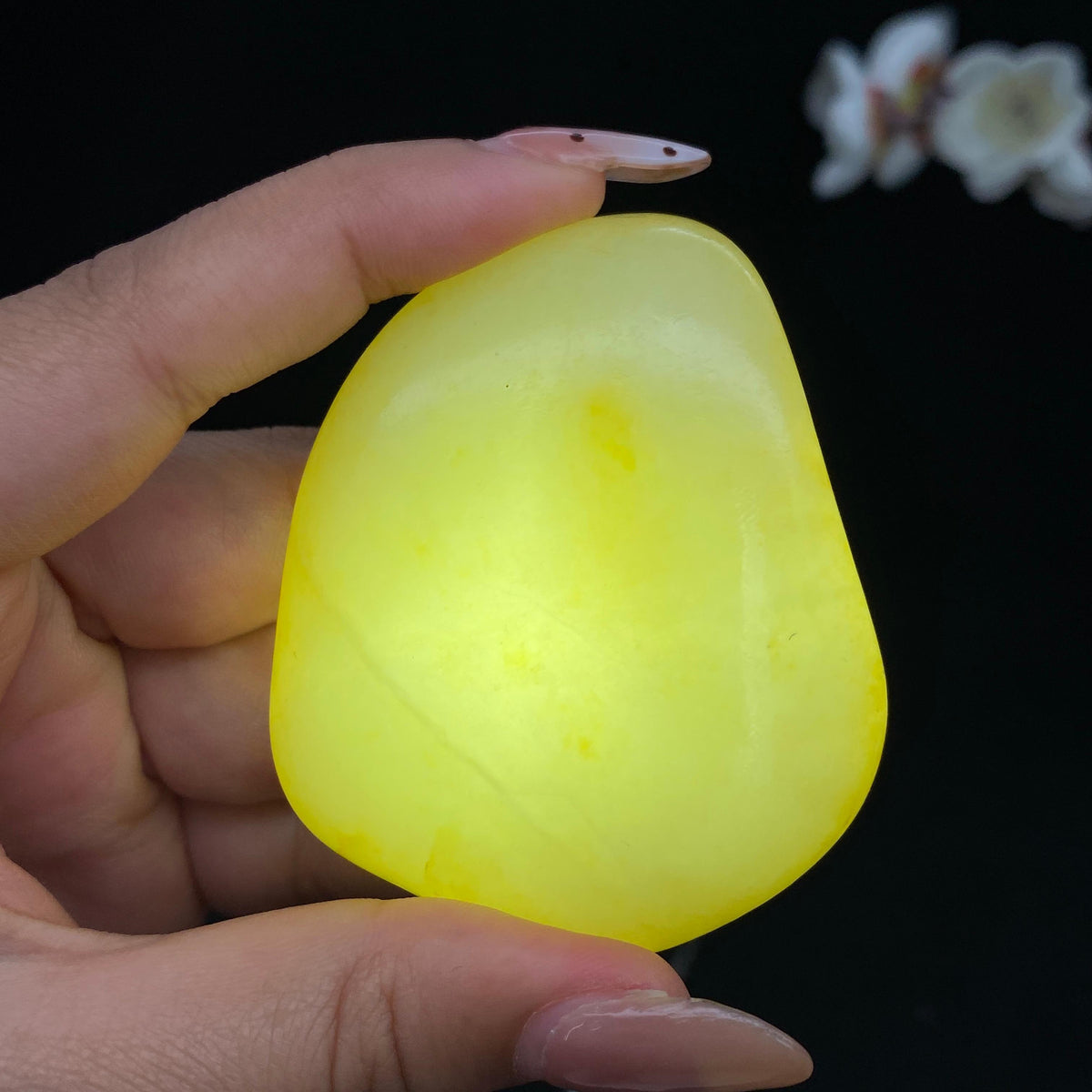 和田玉洒金皮籽料手把件（101.8g）