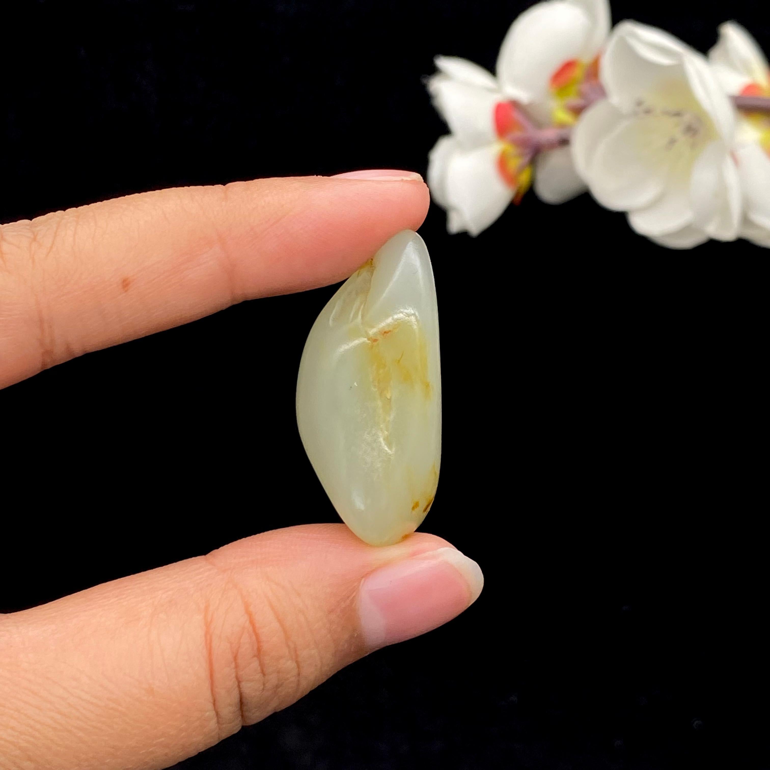 【超值推荐】和田玉洒金皮籽料（15.6g）