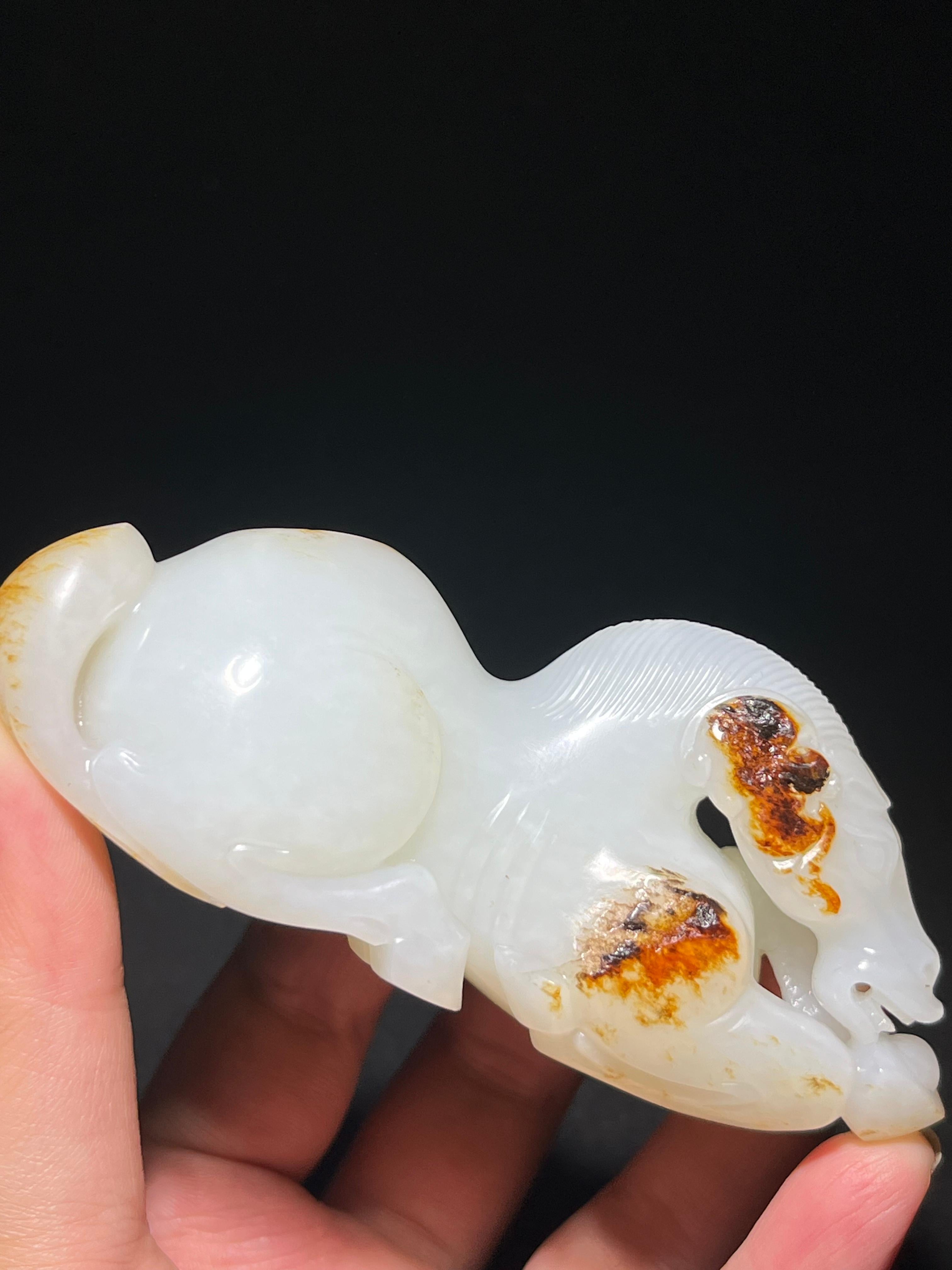 和田玉籽料白玉马（133.0g）