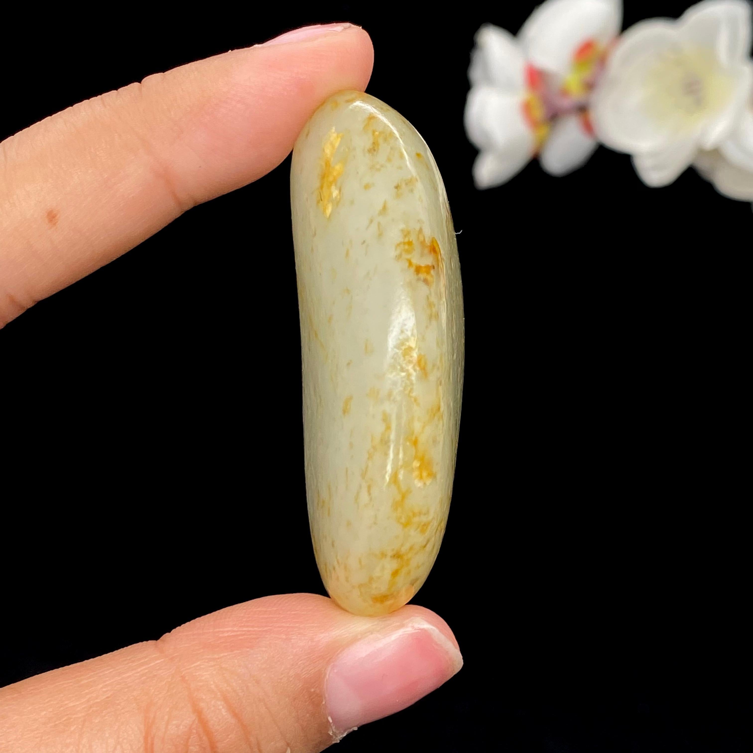 和田玉洒金皮籽料大挂件（50.7g）