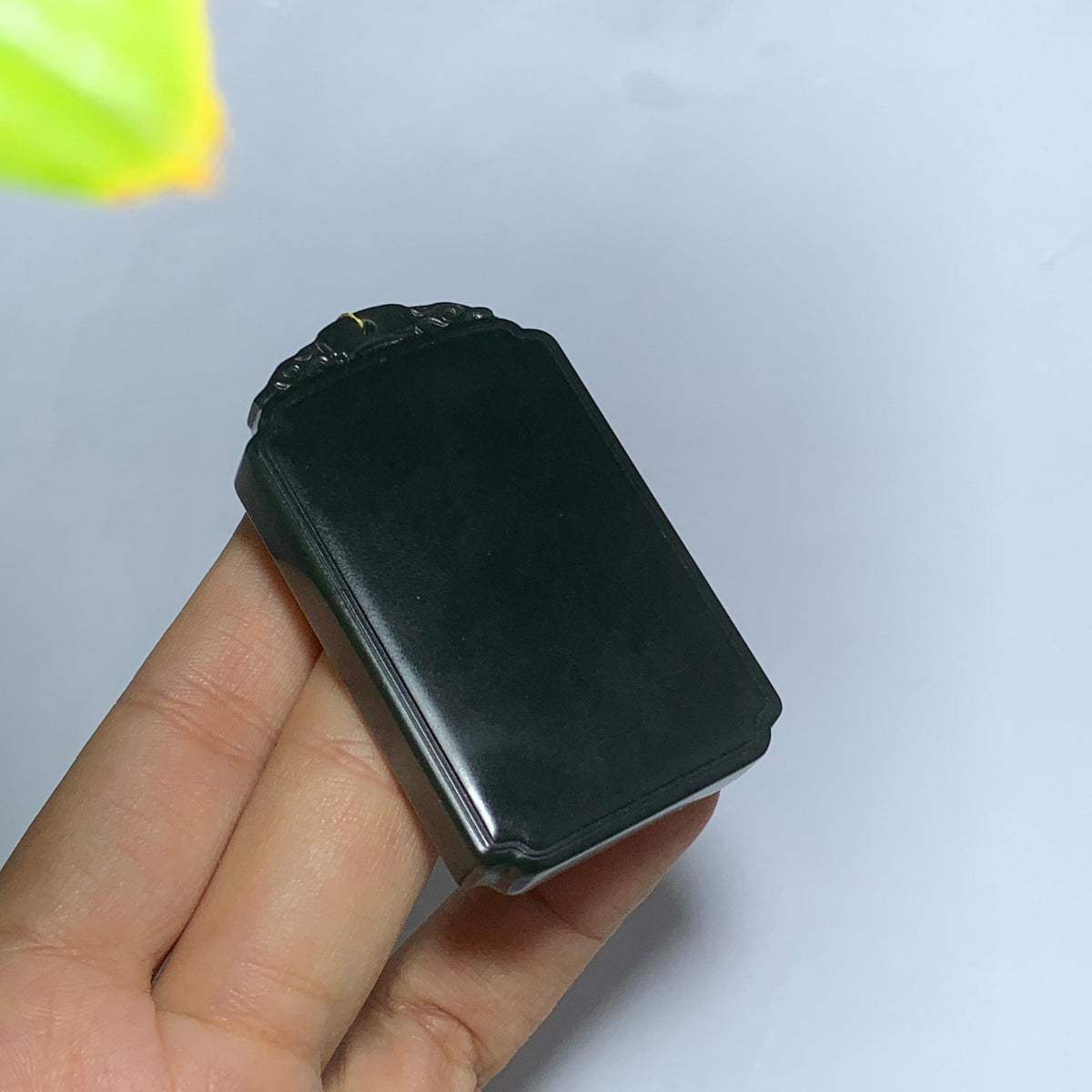 和田山料塔青一细无事牌挂件（61.4g）