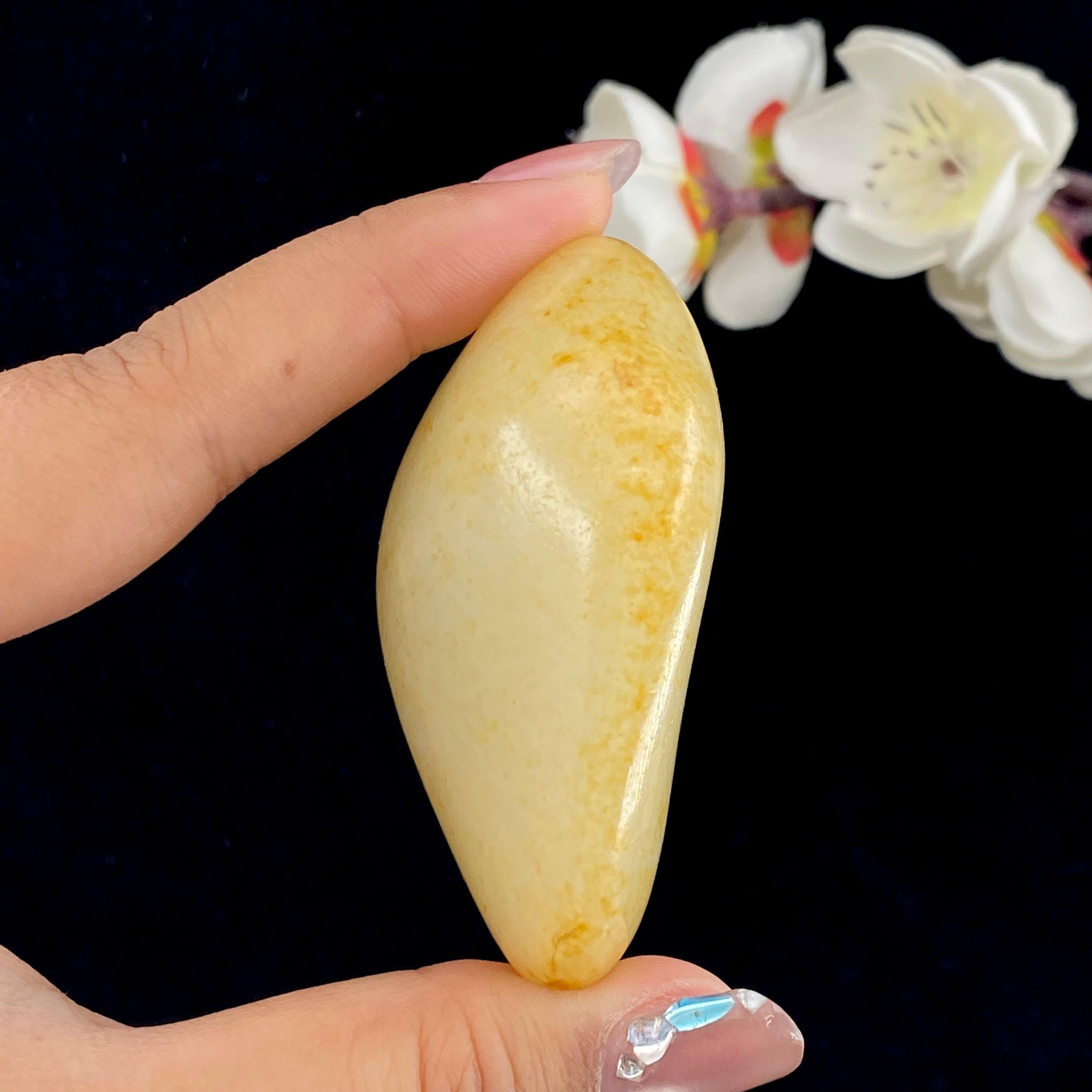 和田玉洒金皮籽料手把件（106.1g）