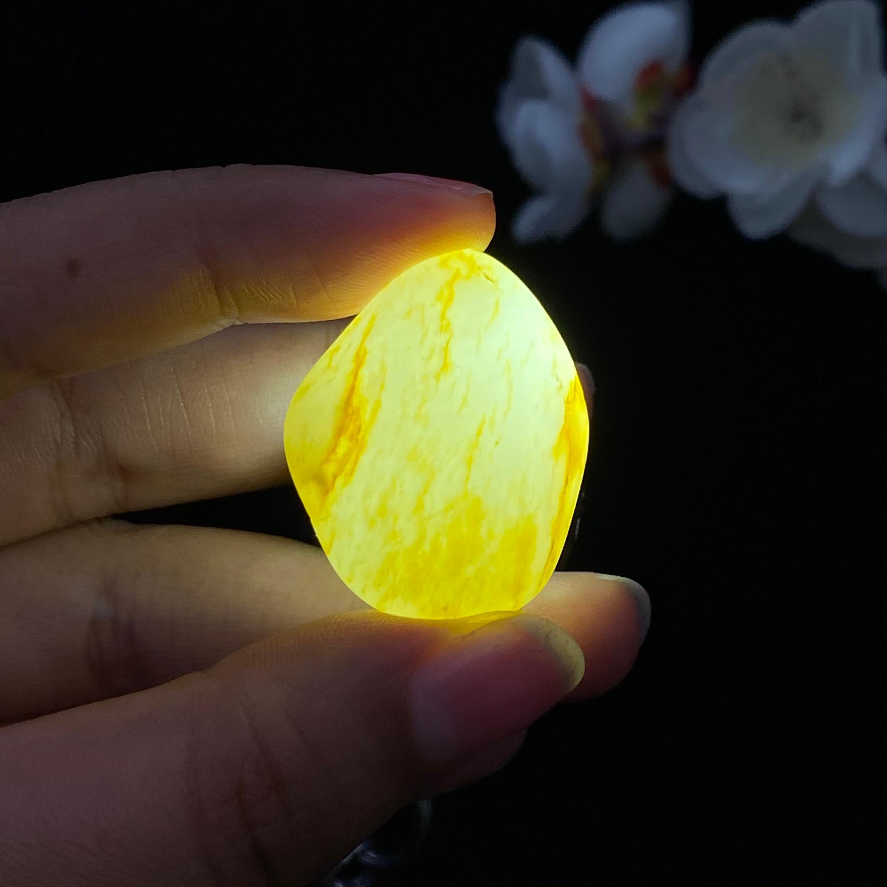 和田玉洒金皮籽料（20.9g）