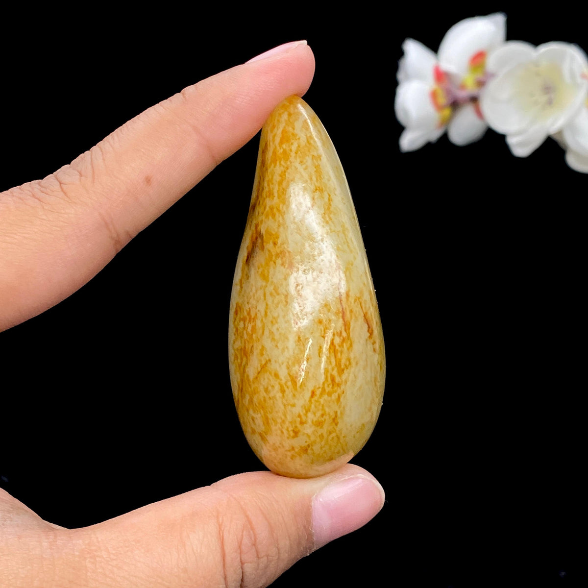和田玉洒红皮籽料手把件（81.6g）