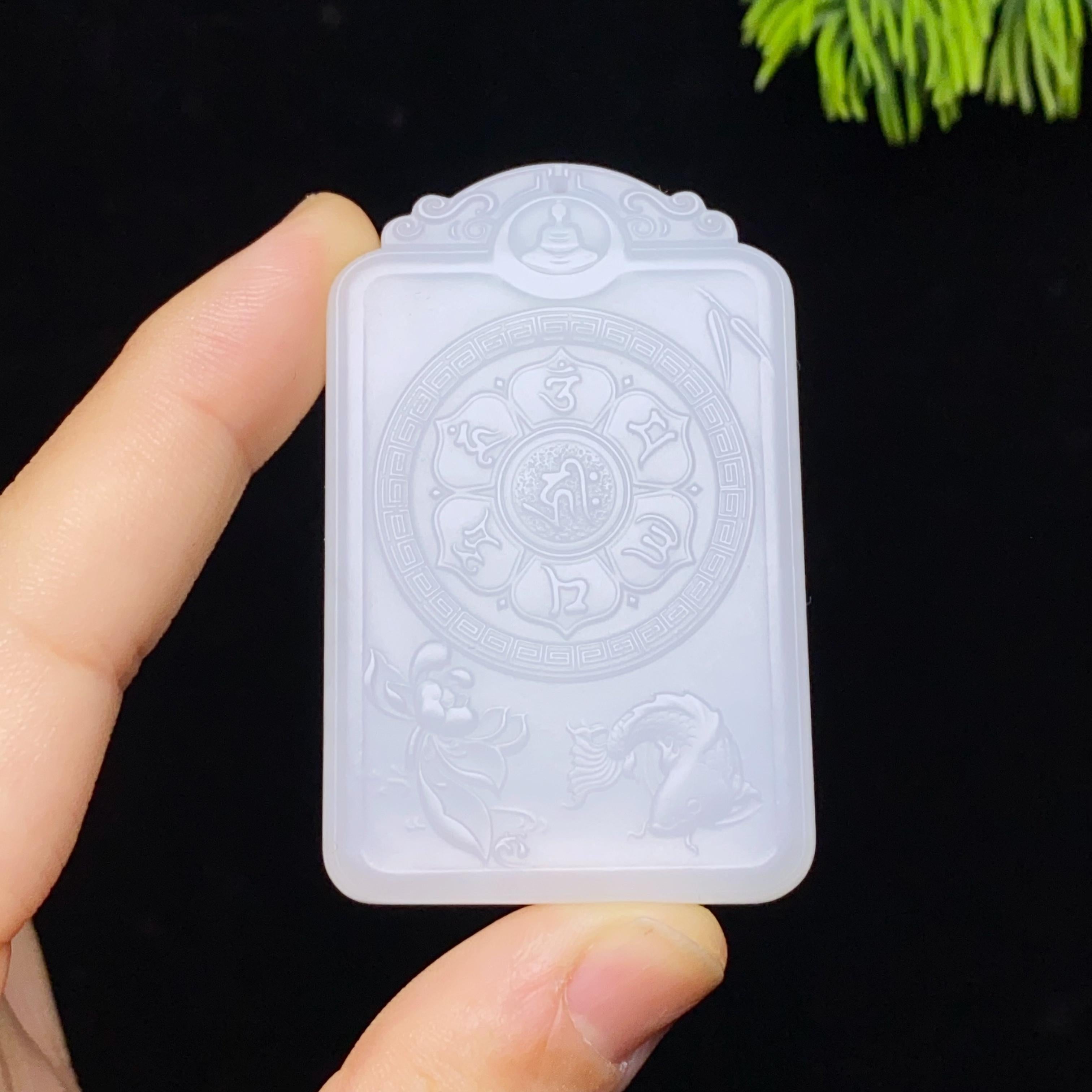 和田玉白玉千手观音（45.5g）
