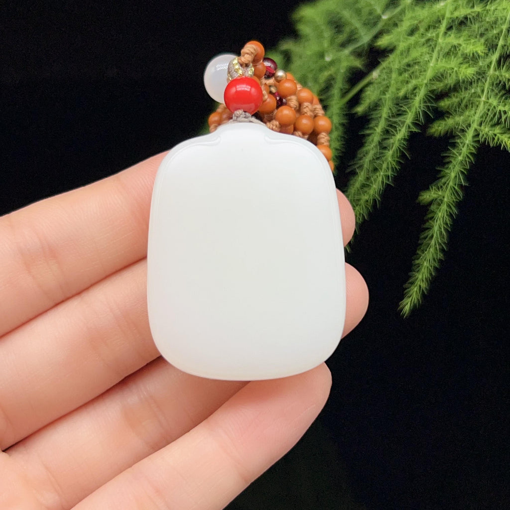 和田玉羊脂白玉苹果牌平安无事牌（33.7g）