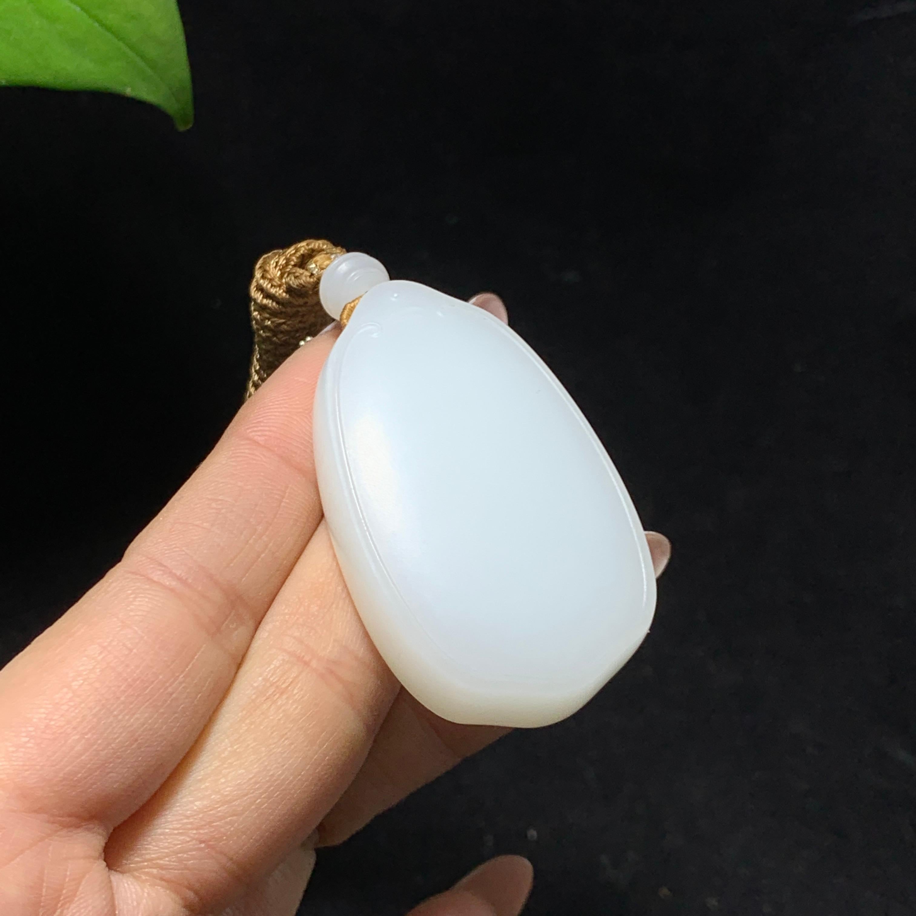 無事牌– 厚德载玉