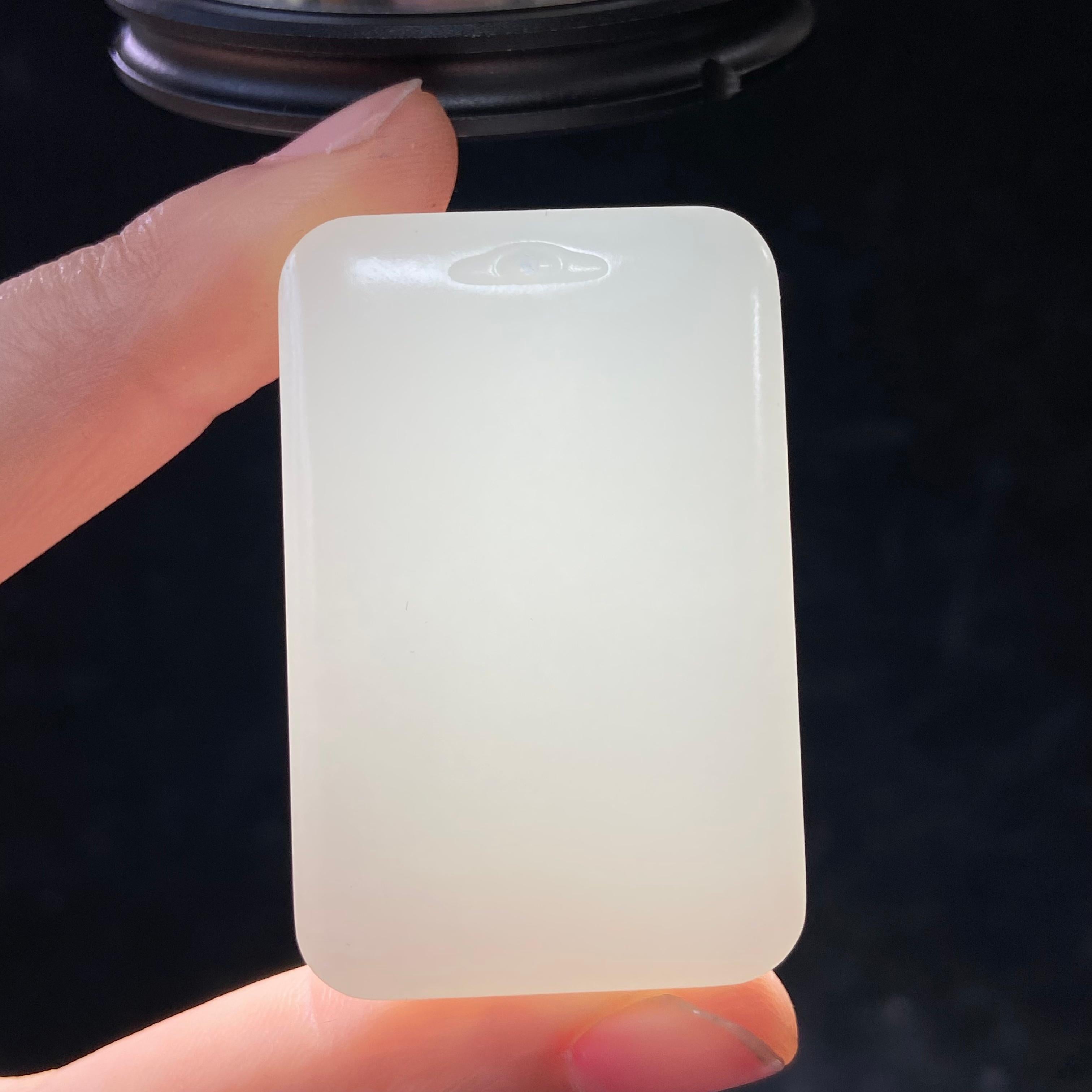 和田玉新疆料白玉无事牌（38.0g）