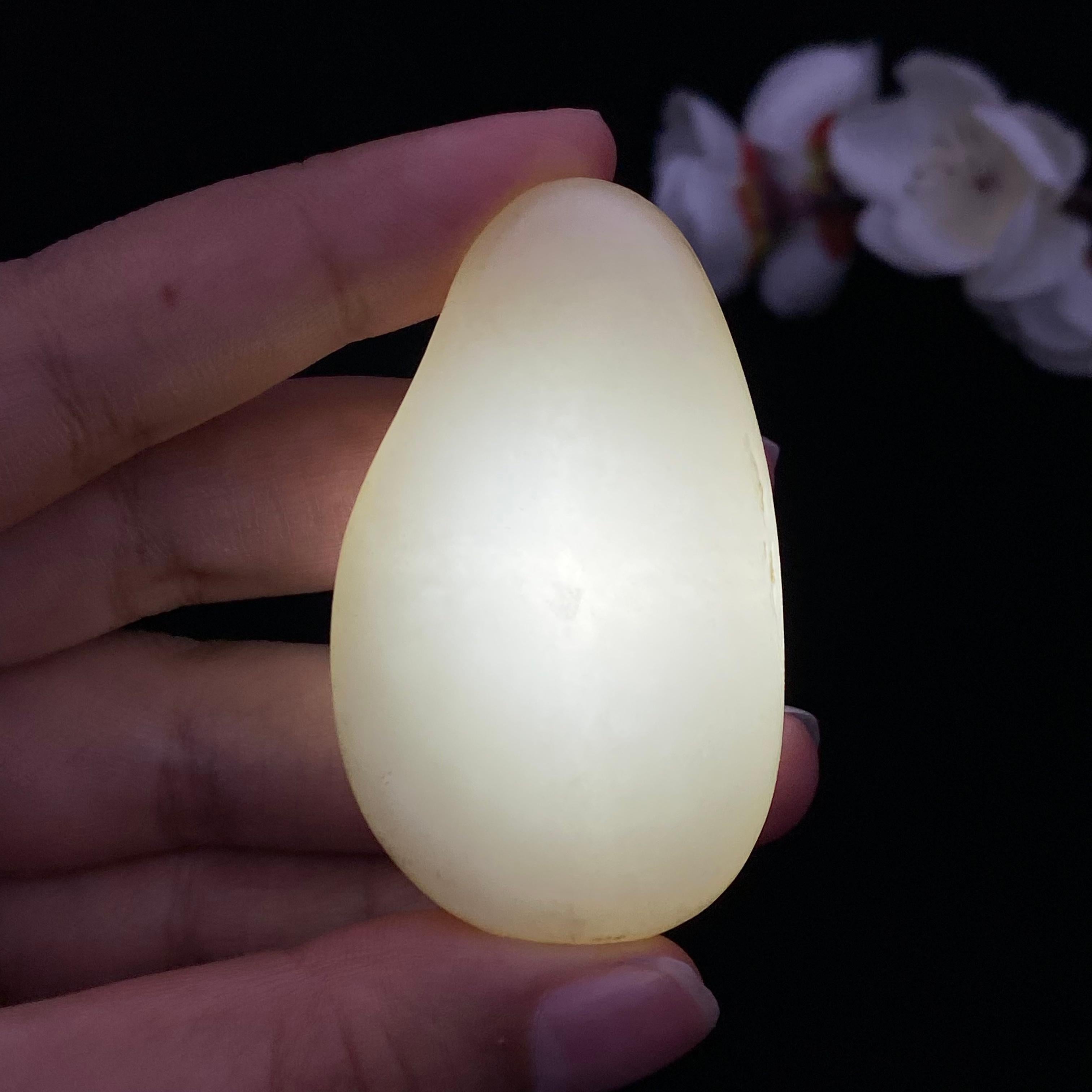 和田玉白玉青花低籽料原石（38.8g） – 厚德载玉