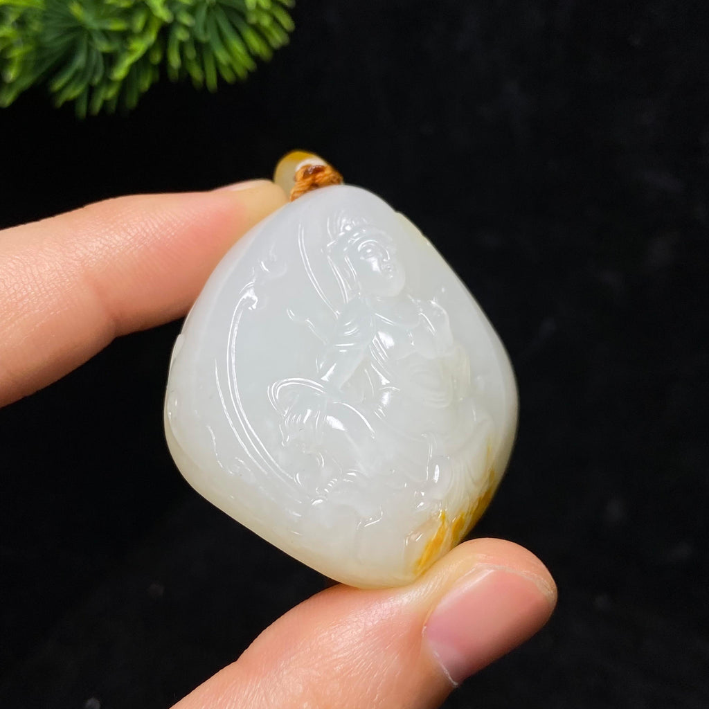 和田玉籽料观音（49.6g）