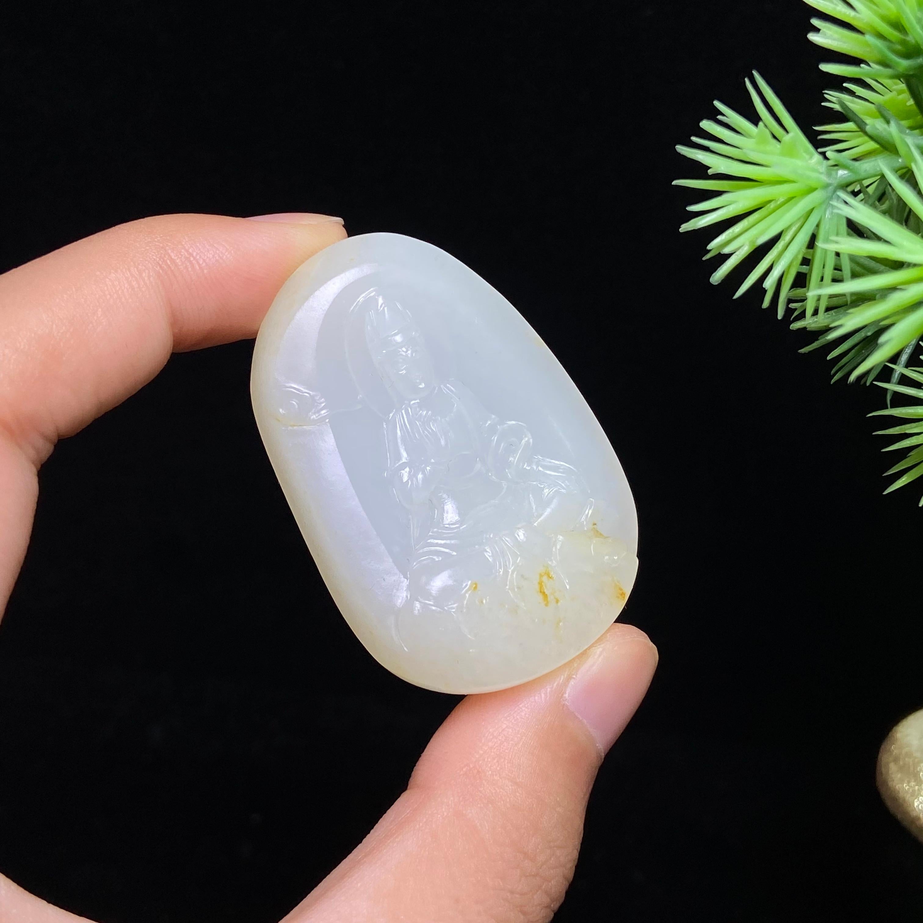 和田玉籽料观音（24.0g）