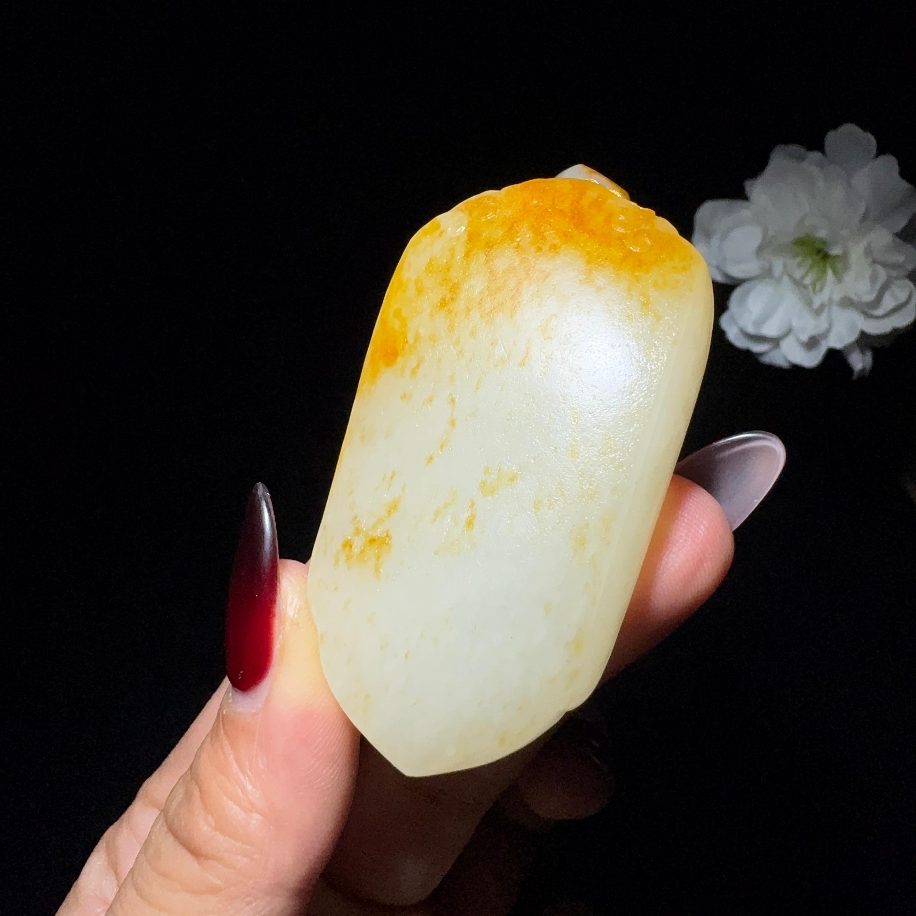 和田玉籽料平安无事牌（64.8g）