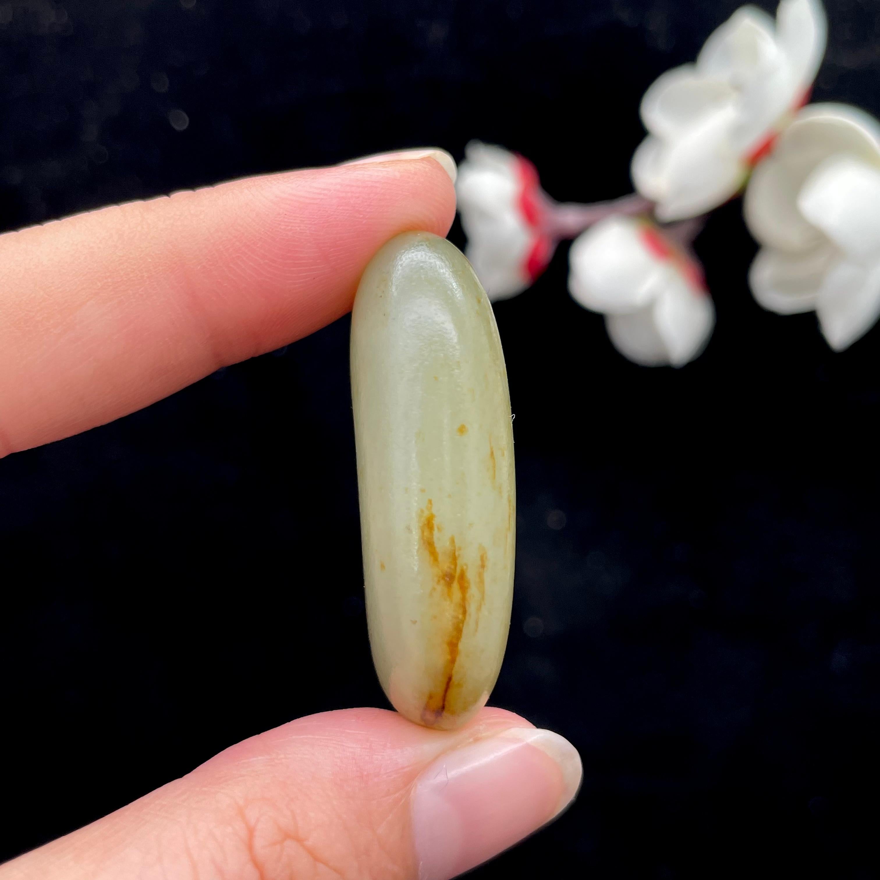 和田玉红皮籽料挂件（21.3g）